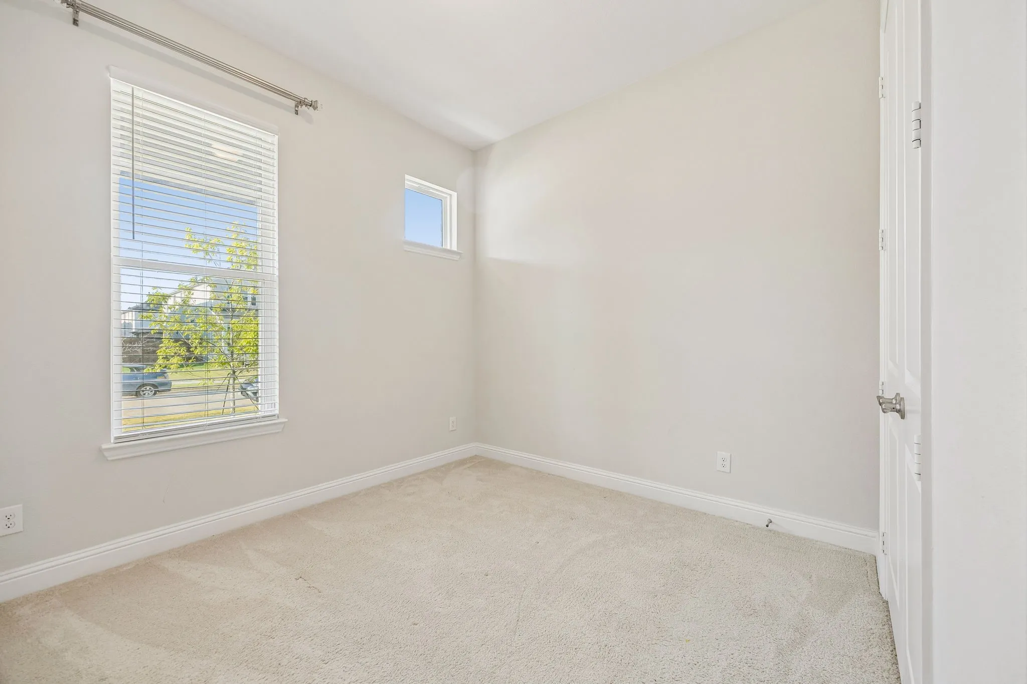 Single Family Residence For Rent in Collin County , 11476 Chartwell Court, Frisco, Texas 75035, 5 Bedroom, 4 Bathroom, 2 Garage spaces, 2,753 Sqft, built in 2024, mls#21360938, Real Estate Agent in Frisco, Homes For Rent in Collin county, Homes For Rent in Frisco, Realtor in Frisco Texas, Real Estate Brokerage Independent Realty Texas, Luminita Cordes Realtor