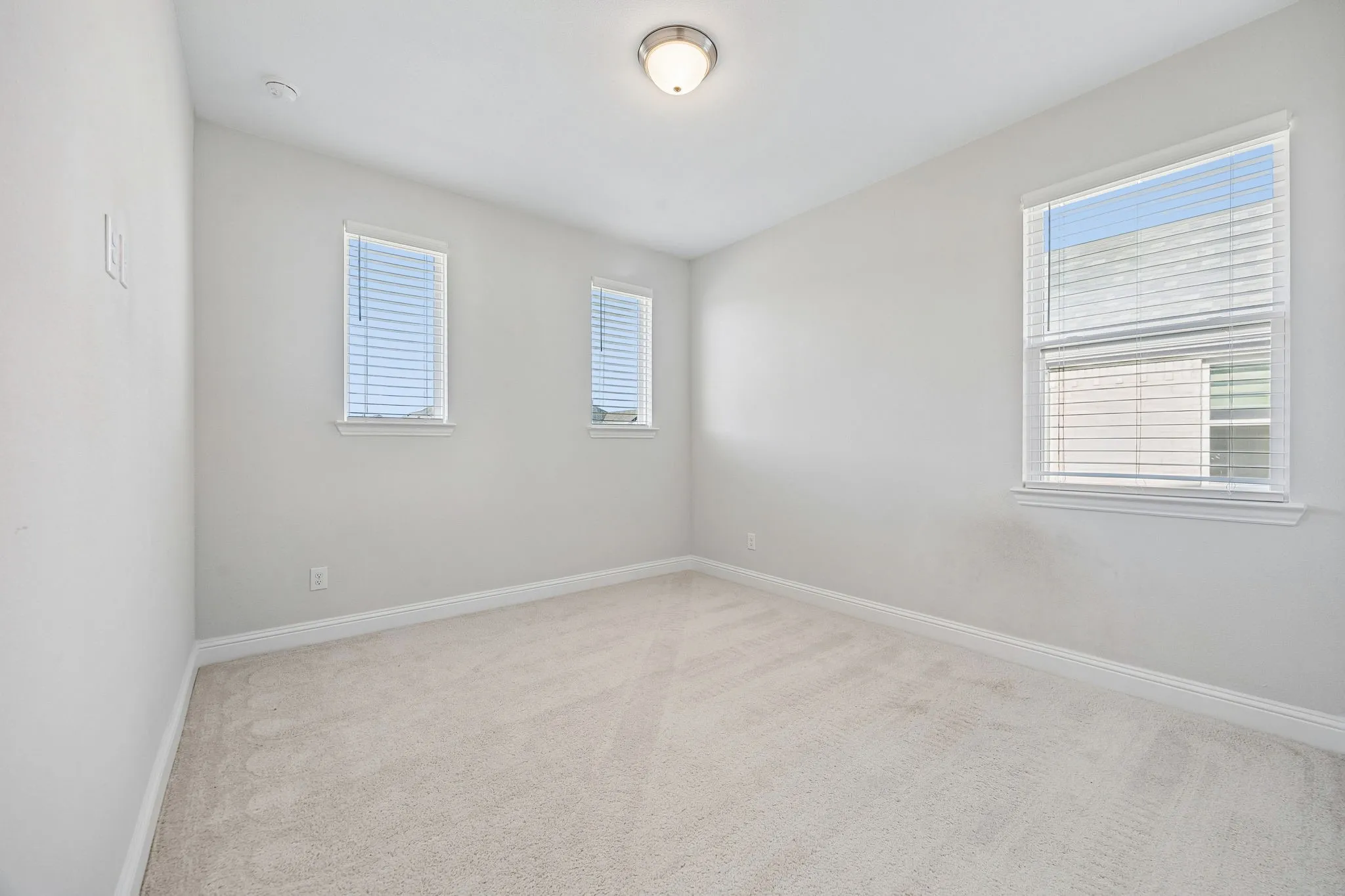 Single Family Residence For Rent in Collin County , 11476 Chartwell Court, Frisco, Texas 75035, 5 Bedroom, 4 Bathroom, 2 Garage spaces, 2,753 Sqft, built in 2024, mls#21360938, Real Estate Agent in Frisco, Homes For Rent in Collin county, Homes For Rent in Frisco, Realtor in Frisco Texas, Real Estate Brokerage Independent Realty Texas, Luminita Cordes Realtor