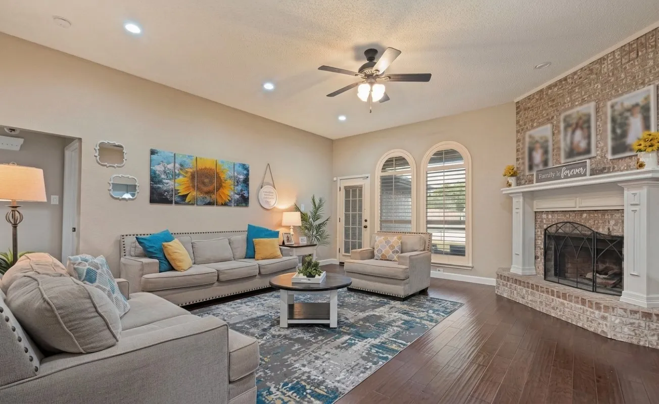 Single Family Residence For Sale in Dallas County , 2425 Waterloo Lane, Mesquite, Texas 75181, 3 Bedroom, 2 Bathroom, 2 Garage spaces, 1,892 Sqft, built in 1992, mls#21364116, Real Estate Agent in Mesquite, Homes For Sale in Dallas county, Homes For Sale in Mesquite, Realtor in Mesquite Texas, Real Estate Brokerage Independent Realty Texas, Luminita Cordes Realtor