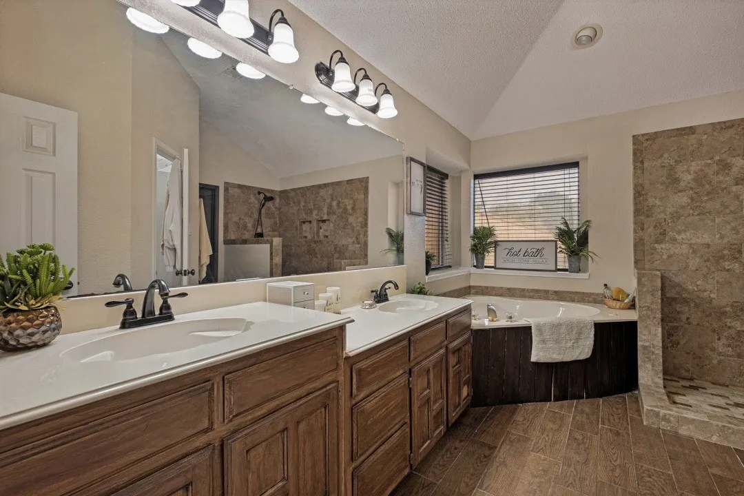 double sinks, plenty of cabinetry