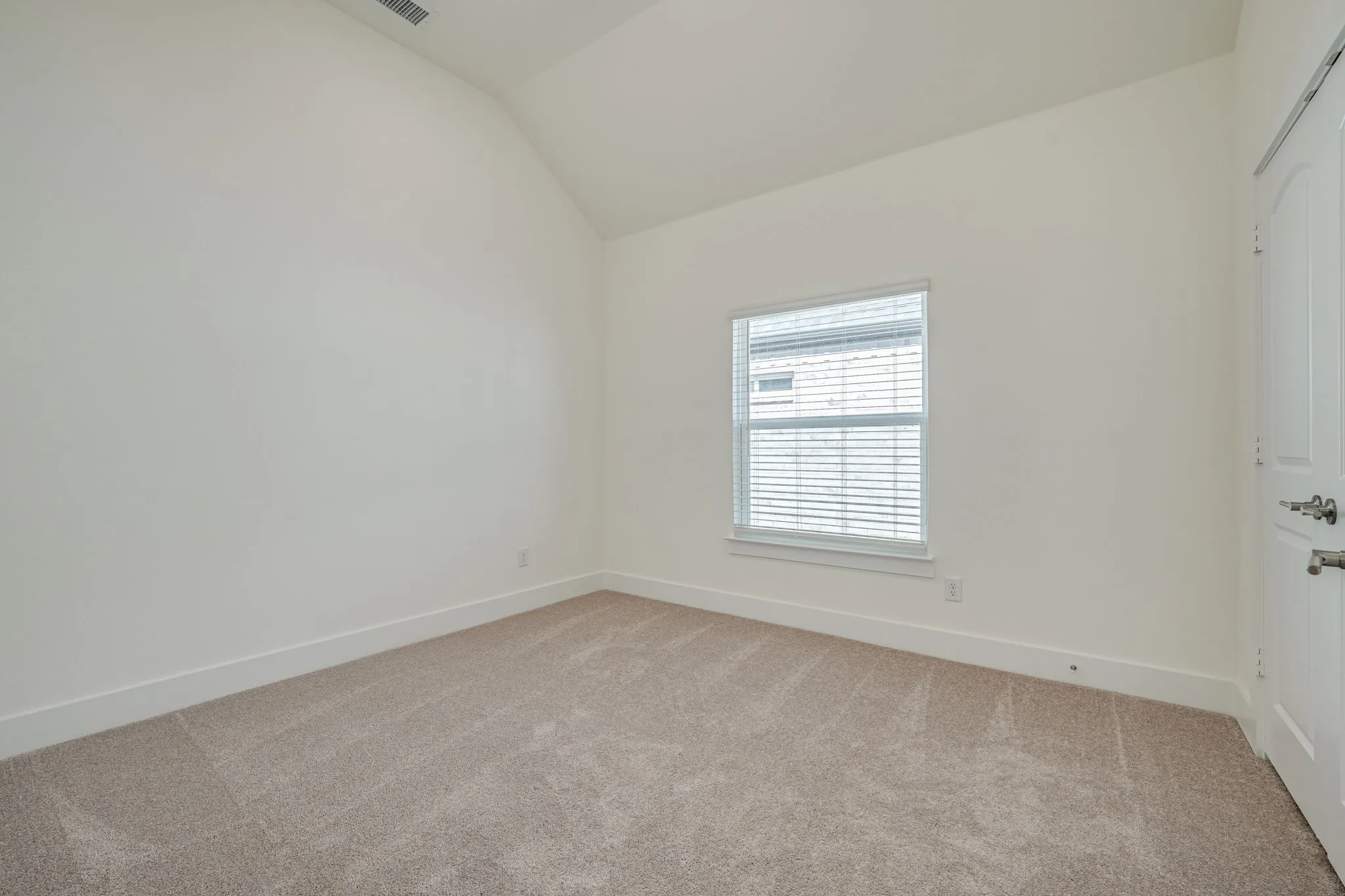 Single Family Residence For Rent in Denton County , 6244 Mulberry Creek Lane, Celina, Texas 75009, 4 Bedroom, 3 Bathroom, 2 Garage spaces, 2,172 Sqft, built in 2023, mls#21364738, Real Estate Agent in Celina, Homes For Rent in Denton county, Homes For Rent in Celina, Realtor in Celina Texas, Real Estate Brokerage Independent Realty Texas, Luminita Cordes Realtor