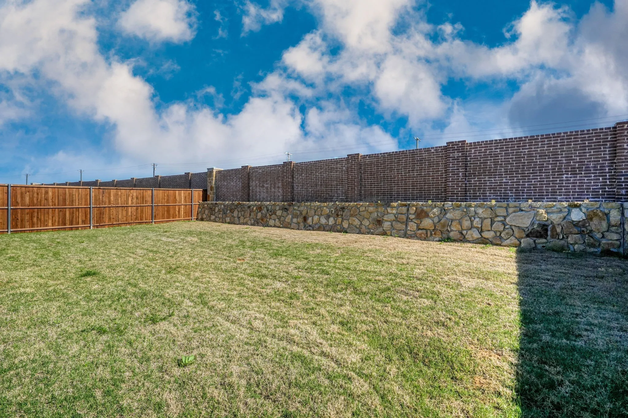 Single Family Residence For Rent in Denton County , 6244 Mulberry Creek Lane, Celina, Texas 75009, 4 Bedroom, 3 Bathroom, 2 Garage spaces, 2,172 Sqft, built in 2023, mls#21364738, Real Estate Agent in Celina, Homes For Rent in Denton county, Homes For Rent in Celina, Realtor in Celina Texas, Real Estate Brokerage Independent Realty Texas, Luminita Cordes Realtor