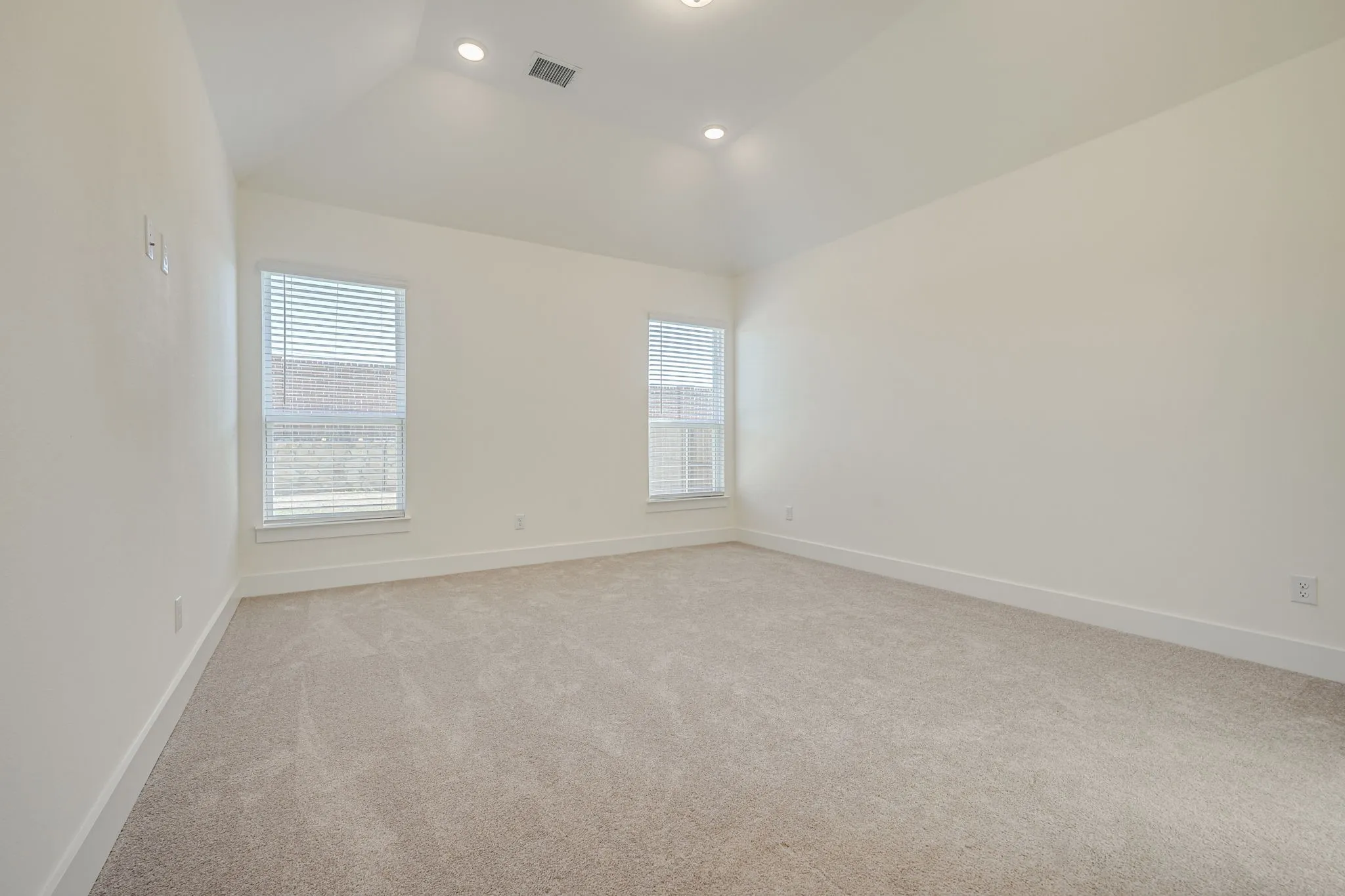 Single Family Residence For Rent in Denton County , 6244 Mulberry Creek Lane, Celina, Texas 75009, 4 Bedroom, 3 Bathroom, 2 Garage spaces, 2,172 Sqft, built in 2023, mls#21364738, Real Estate Agent in Celina, Homes For Rent in Denton county, Homes For Rent in Celina, Realtor in Celina Texas, Real Estate Brokerage Independent Realty Texas, Luminita Cordes Realtor