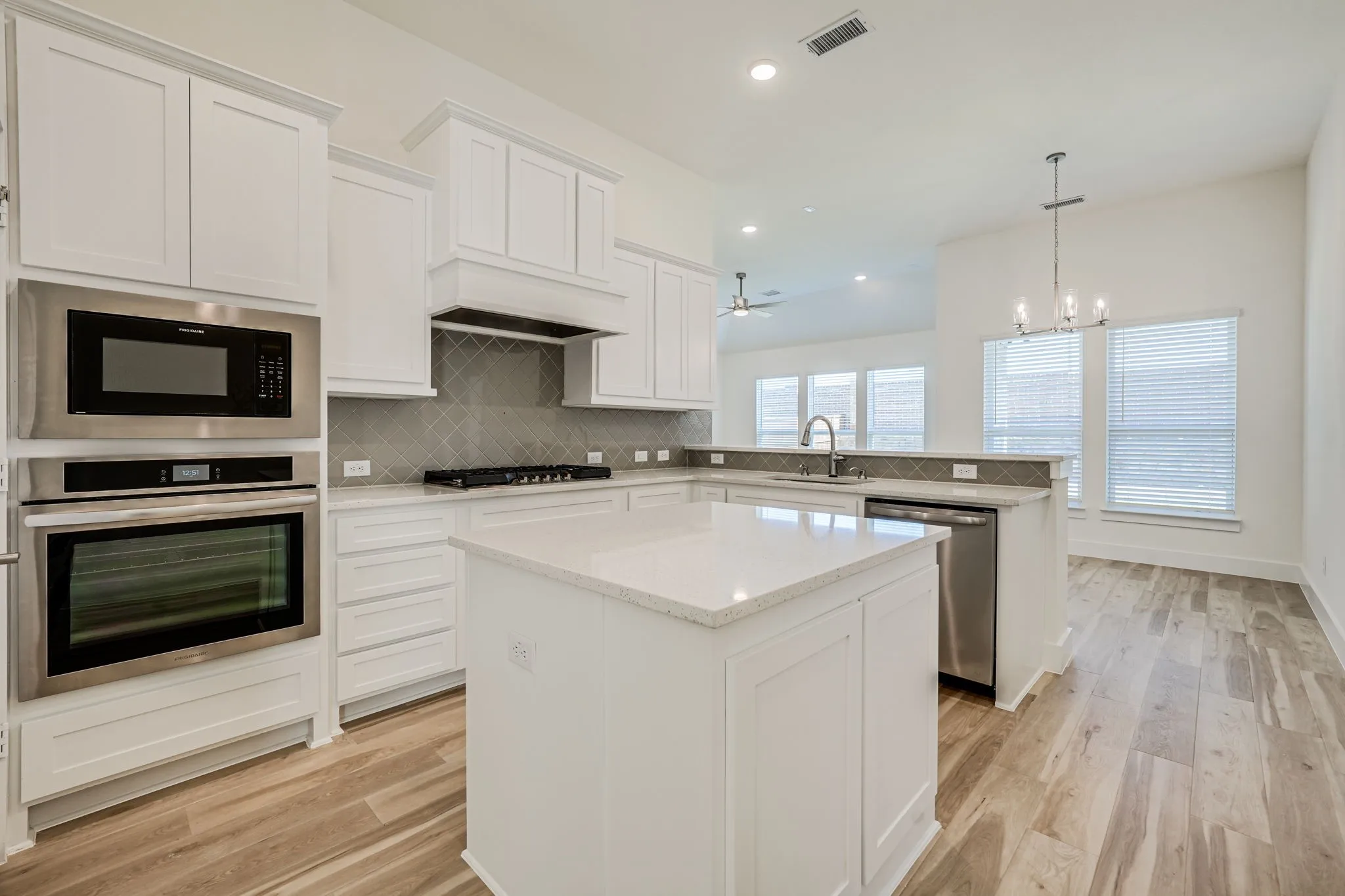 Single Family Residence For Rent in Denton County , 6244 Mulberry Creek Lane, Celina, Texas 75009, 4 Bedroom, 3 Bathroom, 2 Garage spaces, 2,172 Sqft, built in 2023, mls#21364738, Real Estate Agent in Celina, Homes For Rent in Denton county, Homes For Rent in Celina, Realtor in Celina Texas, Real Estate Brokerage Independent Realty Texas, Luminita Cordes Realtor