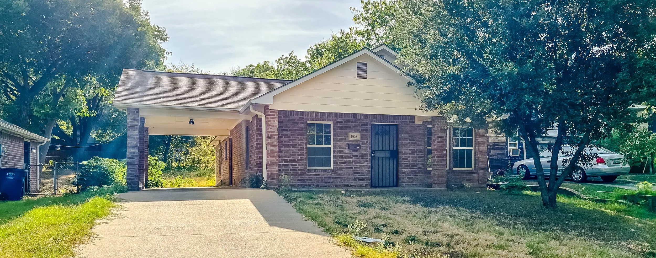 Single Family Residence For Sale in Dallas County , 1926 Arizona Avenue, Dallas, Texas 75216, 3 Bedroom, 2 Bathroom, Garage spaces, 1,479 Sqft, built in 2011, mls#21363302, Real Estate Agent in Dallas, Homes For Sale in Dallas county, Homes For Sale in Dallas, Realtor in Dallas Texas, Real Estate Brokerage Independent Realty Texas, Luminita Cordes Realtor