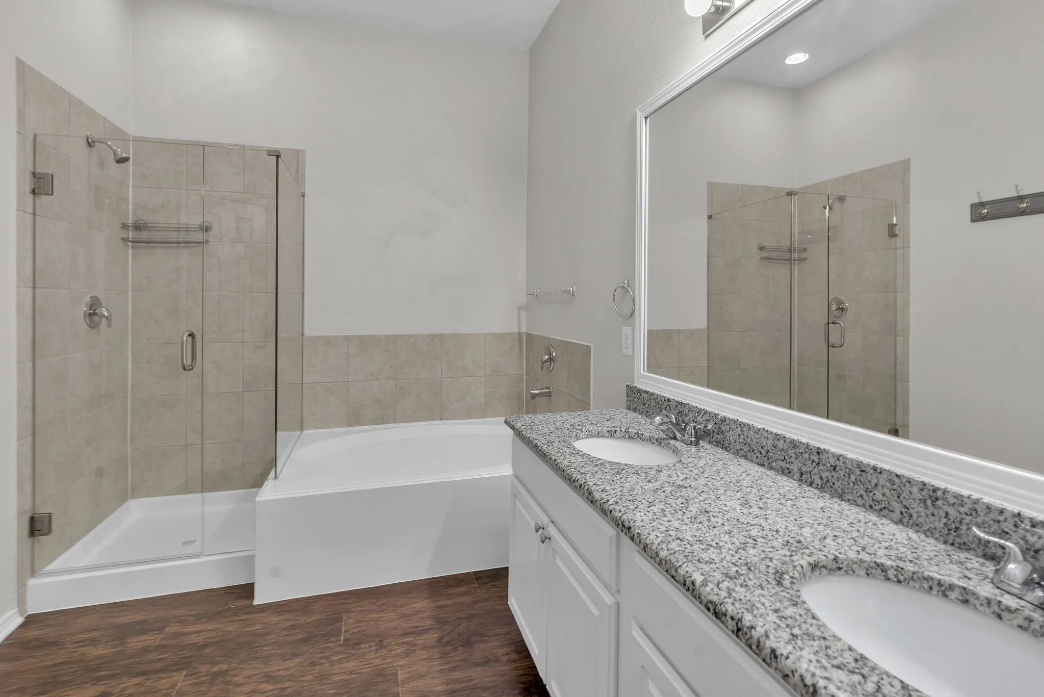 Single Family Residence For Rent in Tarrant County , 11829 Gold Creek Drive E, Fort Worth, Texas 76244, 4 Bedroom, 2 Bathroom, 2 Garage spaces, 2,136 Sqft, built in 2001, mls#21365096, Real Estate Agent in Fort Worth, Homes For Rent in Tarrant county, Homes For Rent in Fort Worth, Realtor in Fort Worth Texas, Real Estate Brokerage Independent Realty Texas, Luminita Cordes Realtor