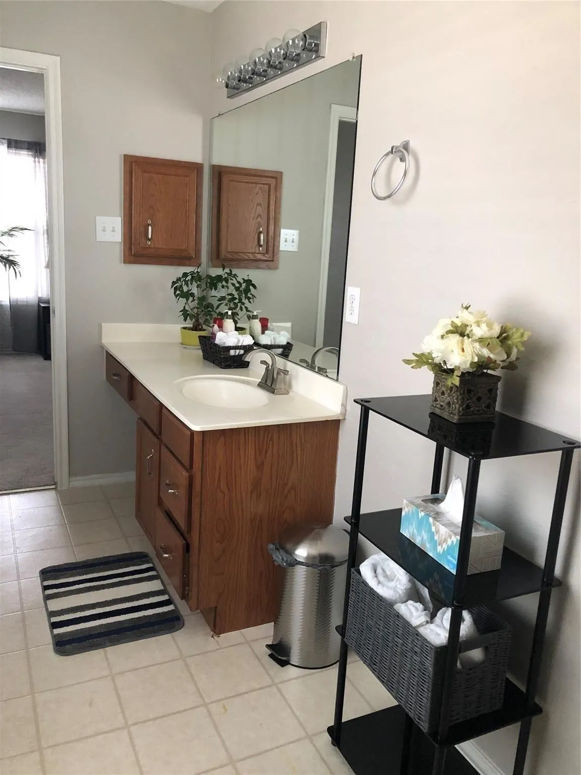 Single Family Residence For Sale in Tarrant County , 7549 Vanessa Drive, Fort Worth, Texas 76112, 3 Bedroom, 2 Bathroom, 2 Garage spaces, 1,645 Sqft, built in 2005, Price $295,000, mls#21365416, Real Estate Agent in Fort Worth, Homes For Sale in Tarrant county, Homes For Sale in Fort Worth, Realtor in Fort Worth Texas, Real Estate Brokerage Independent Realty Texas, Luminita Cordes Realtor