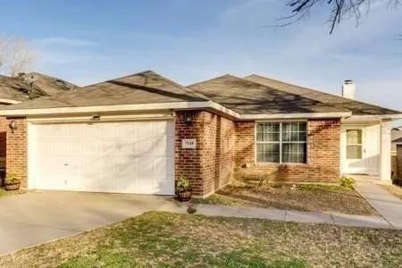 Single Family Residence For Sale in Tarrant County , 7549 Vanessa Drive, Fort Worth, Texas 76112, 3 Bedroom, 2 Bathroom, 2 Garage spaces, 1,645 Sqft, built in 2005, Price $295,000, mls#21365416, Real Estate Agent in Fort Worth, Homes For Sale in Tarrant county, Homes For Sale in Fort Worth, Realtor in Fort Worth Texas, Real Estate Brokerage Independent Realty Texas, Luminita Cordes Realtor