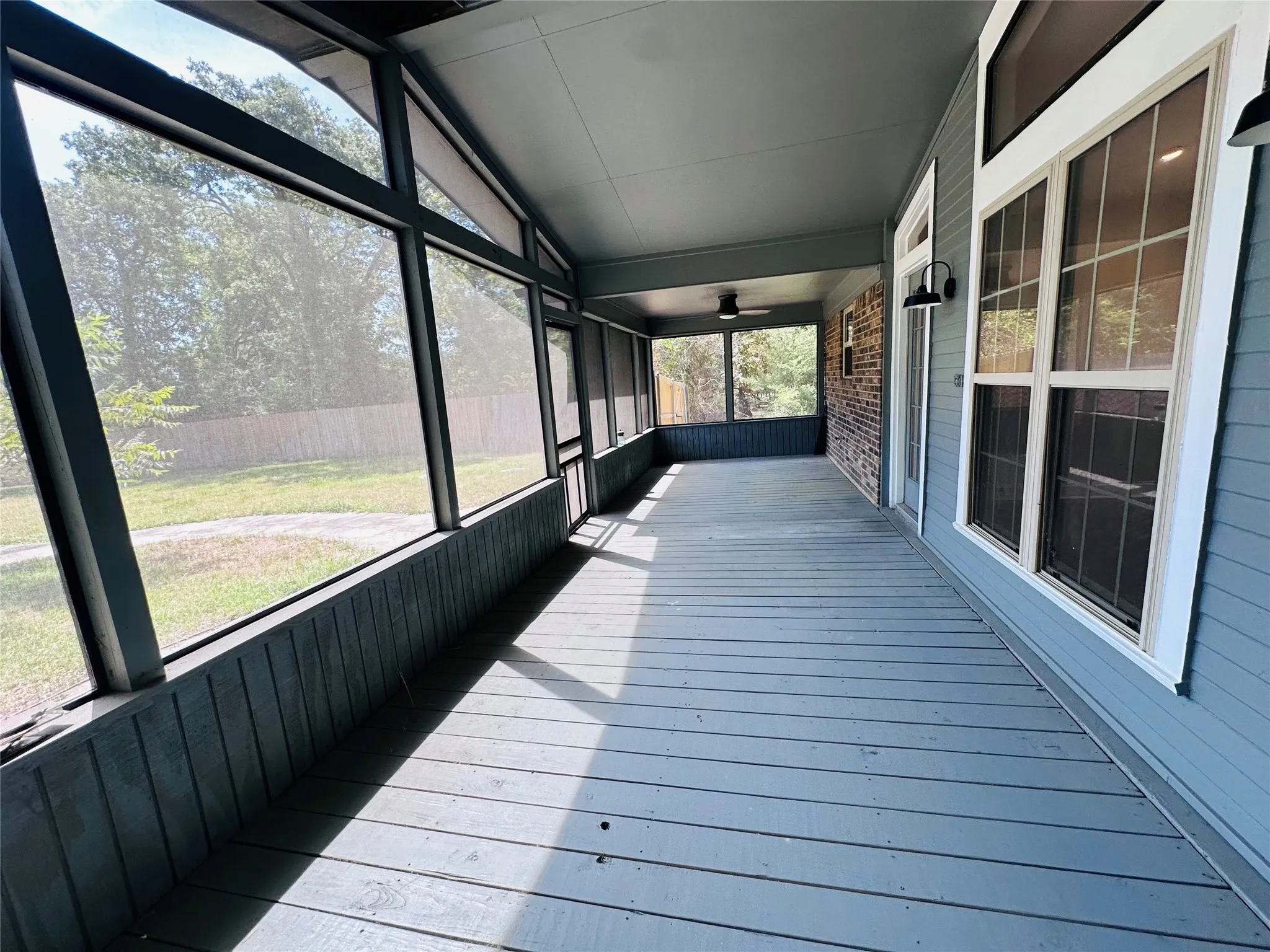 Single Family Residence For Sale in Henderson County , 4179 Pedernales E, Athens, Texas 75752, 4 Bedroom, 3 Bathroom, 3 Garage spaces, 2,984 Sqft, built in 1989, Price $599,500, mls#21365356, Real Estate Agent in Athens, Homes For Sale in Henderson county, Homes For Sale in Athens, Realtor in Athens Texas, Real Estate Brokerage Independent Realty Texas, Luminita Cordes Realtor