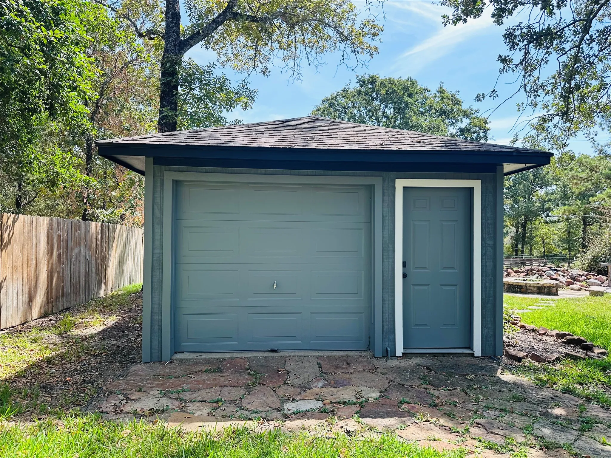 Single Family Residence For Sale in Henderson County , 4179 Pedernales E, Athens, Texas 75752, 4 Bedroom, 3 Bathroom, 3 Garage spaces, 2,984 Sqft, built in 1989, Price $599,500, mls#21365356, Real Estate Agent in Athens, Homes For Sale in Henderson county, Homes For Sale in Athens, Realtor in Athens Texas, Real Estate Brokerage Independent Realty Texas, Luminita Cordes Realtor
