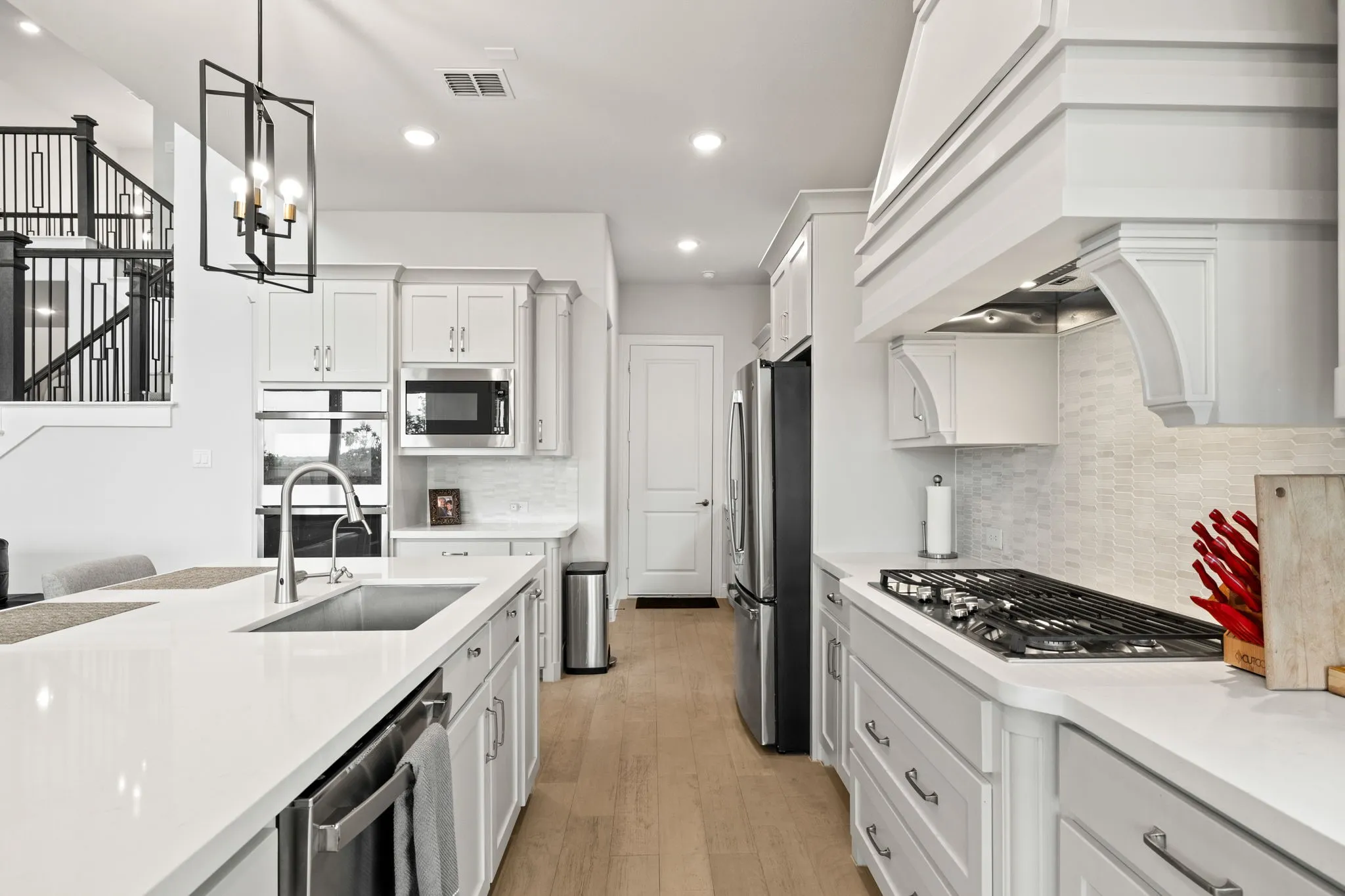 Single Family Residence For Sale in Denton County , 6698 Plumley Road, Frisco, Texas 75034, 4 Bedroom, 5 Bathroom, 3 Garage spaces, 3,643 Sqft, built in 2022, mls#21365425, Real Estate Agent in Frisco, Homes For Sale in Denton county, Homes For Sale in Frisco, Realtor in Frisco Texas, Real Estate Brokerage Independent Realty Texas, Luminita Cordes Realtor