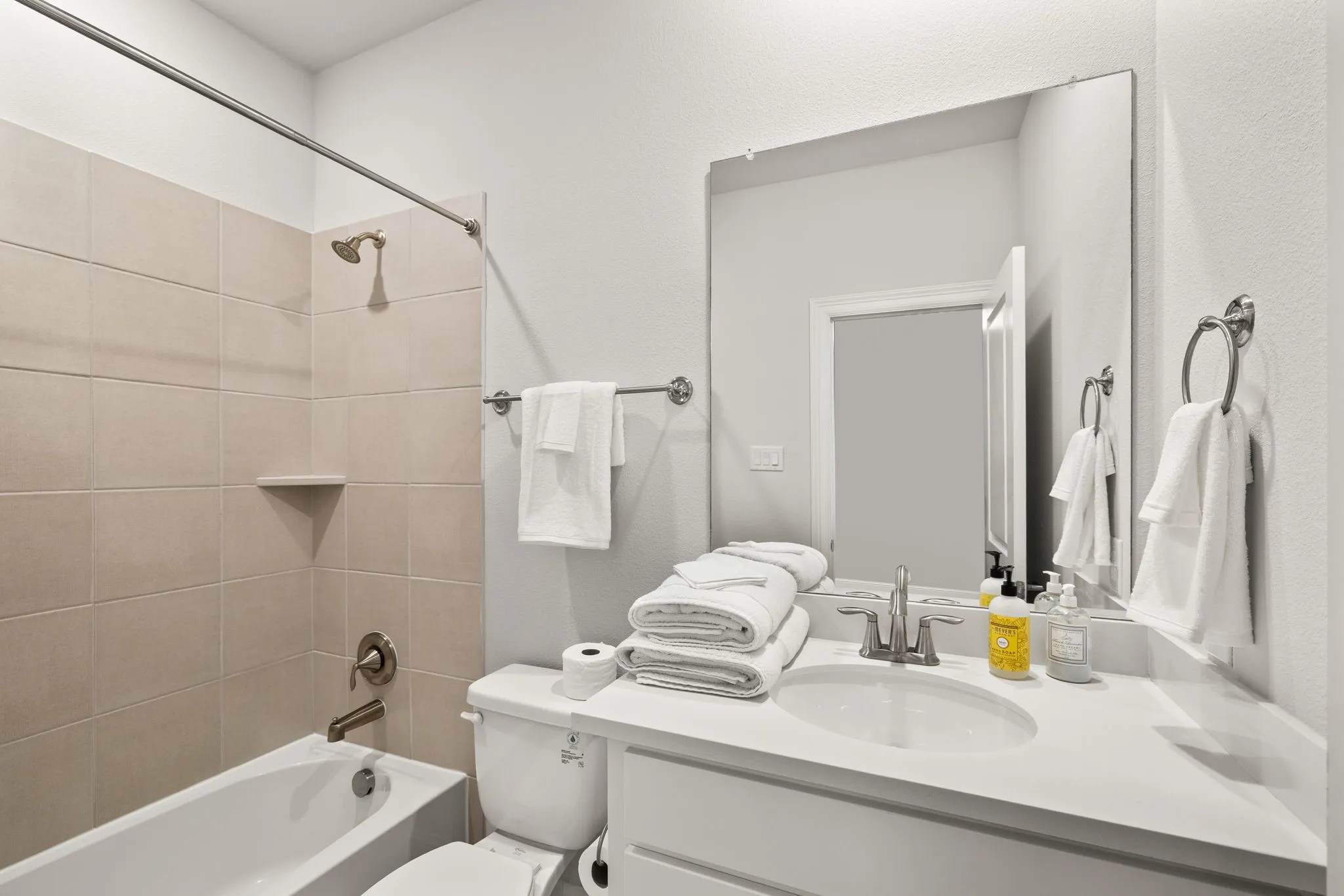 Single Family Residence For Sale in Denton County , 6698 Plumley Road, Frisco, Texas 75034, 4 Bedroom, 5 Bathroom, 3 Garage spaces, 3,643 Sqft, built in 2022, mls#21365425, Real Estate Agent in Frisco, Homes For Sale in Denton county, Homes For Sale in Frisco, Realtor in Frisco Texas, Real Estate Brokerage Independent Realty Texas, Luminita Cordes Realtor