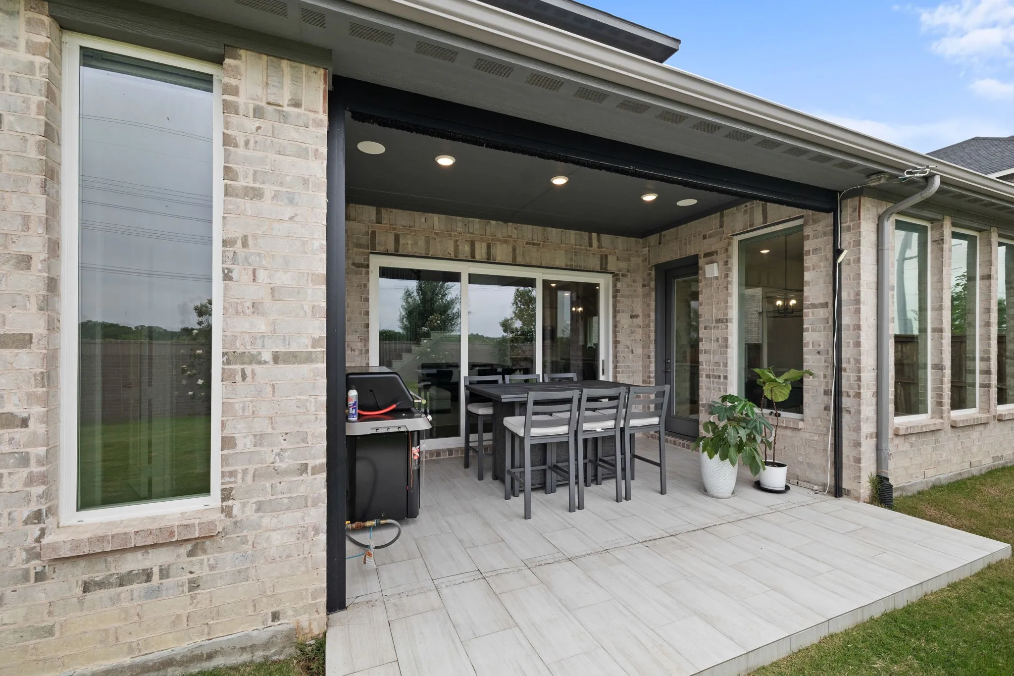 Single Family Residence For Sale in Denton County , 6698 Plumley Road, Frisco, Texas 75034, 4 Bedroom, 5 Bathroom, 3 Garage spaces, 3,643 Sqft, built in 2022, mls#21365425, Real Estate Agent in Frisco, Homes For Sale in Denton county, Homes For Sale in Frisco, Realtor in Frisco Texas, Real Estate Brokerage Independent Realty Texas, Luminita Cordes Realtor