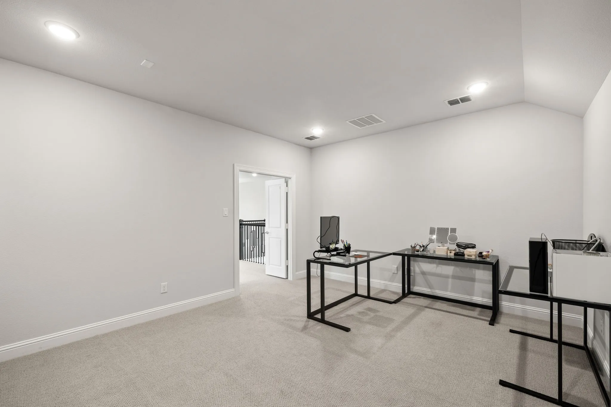 Single Family Residence For Sale in Denton County , 6698 Plumley Road, Frisco, Texas 75034, 4 Bedroom, 5 Bathroom, 3 Garage spaces, 3,643 Sqft, built in 2022, mls#21365425, Real Estate Agent in Frisco, Homes For Sale in Denton county, Homes For Sale in Frisco, Realtor in Frisco Texas, Real Estate Brokerage Independent Realty Texas, Luminita Cordes Realtor