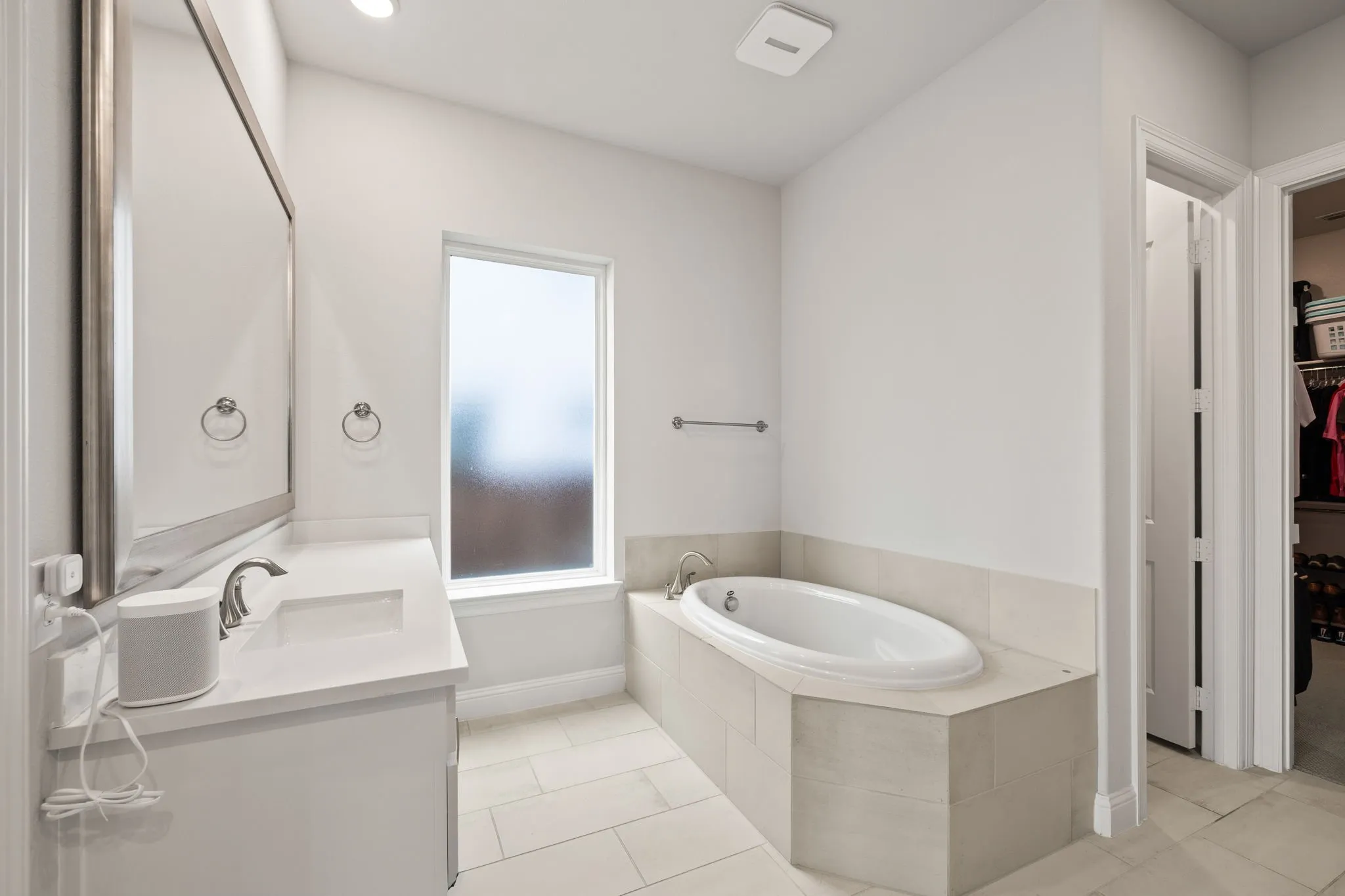 Single Family Residence For Sale in Denton County , 6698 Plumley Road, Frisco, Texas 75034, 4 Bedroom, 5 Bathroom, 3 Garage spaces, 3,643 Sqft, built in 2022, mls#21365425, Real Estate Agent in Frisco, Homes For Sale in Denton county, Homes For Sale in Frisco, Realtor in Frisco Texas, Real Estate Brokerage Independent Realty Texas, Luminita Cordes Realtor