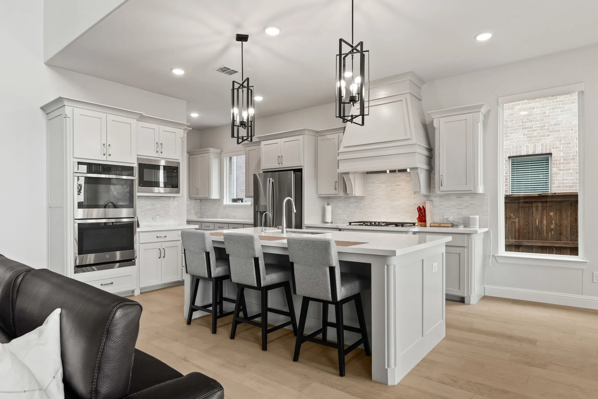 Single Family Residence For Sale in Denton County , 6698 Plumley Road, Frisco, Texas 75034, 4 Bedroom, 5 Bathroom, 3 Garage spaces, 3,643 Sqft, built in 2022, mls#21365425, Real Estate Agent in Frisco, Homes For Sale in Denton county, Homes For Sale in Frisco, Realtor in Frisco Texas, Real Estate Brokerage Independent Realty Texas, Luminita Cordes Realtor