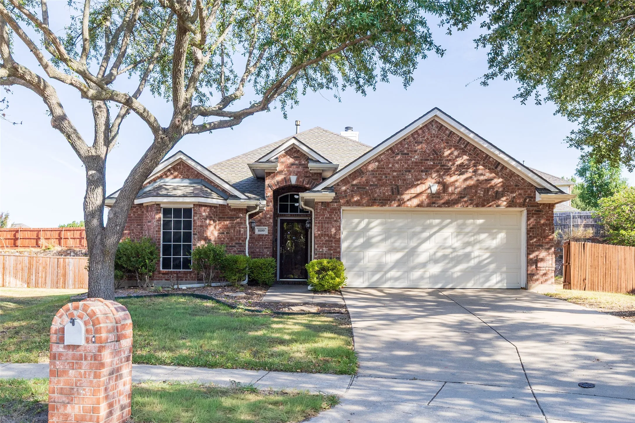 Single Family Residence For Rent in Collin County , 8100 Raven Court, Mc Kinney, Texas 75071, 3 Bedroom, 2 Bathroom, 2 Garage spaces, 1,716 Sqft, built in 2005, mls#21365046, Real Estate Agent in Mc Kinney, Homes For Rent in Collin county, Homes For Rent in Mc Kinney, Realtor in Mc Kinney Texas, Real Estate Brokerage Independent Realty Texas, Luminita Cordes Realtor