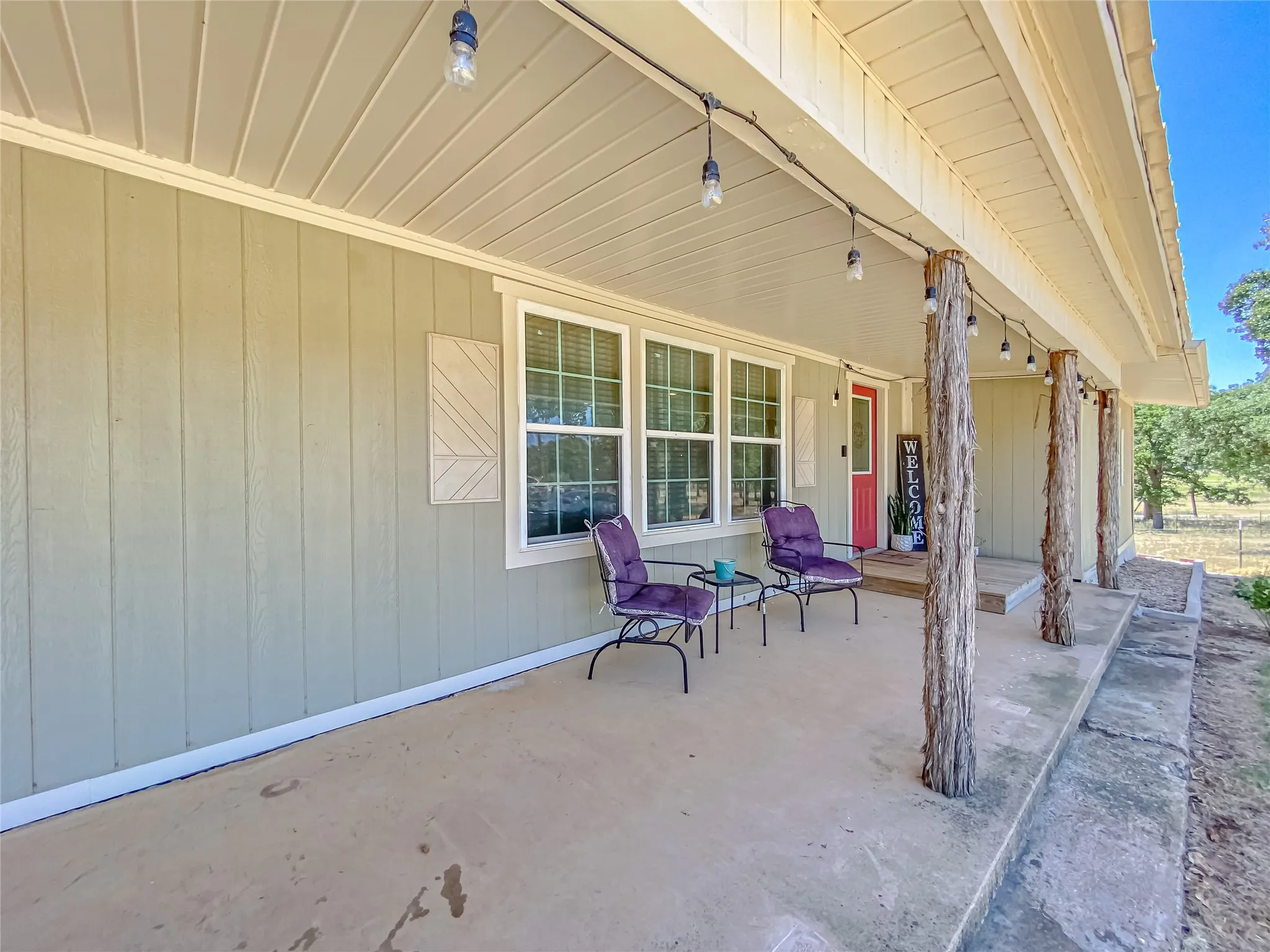 Single Family Residence For Sale in Callahan County , 2105 Fm 18, Clyde, Texas 79510, 2 Bedroom, 2 Bathroom, Garage spaces, 1,609 Sqft, built in 1945, mls#21365344, Real Estate Agent in Clyde, Homes For Sale in Callahan county, Homes For Sale in Clyde, Realtor in Clyde Texas, Real Estate Brokerage Independent Realty Texas, Luminita Cordes Realtor