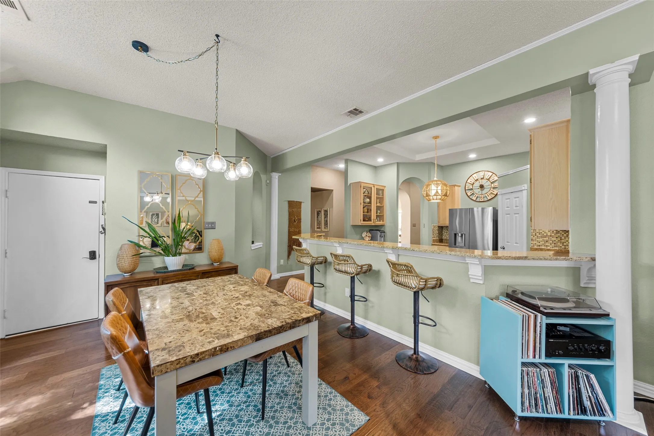 Single Family Residence For Sale in Collin County , 1507 Persimmon Court, Allen, Texas 75002, 4 Bedroom, 2 Bathroom, 2 Garage spaces, 2,669 Sqft, built in 1995, mls#21346278, Real Estate Agent in Allen, Homes For Sale in Collin county, Homes For Sale in Allen, Realtor in Allen Texas, Real Estate Brokerage Independent Realty Texas, Luminita Cordes Realtor