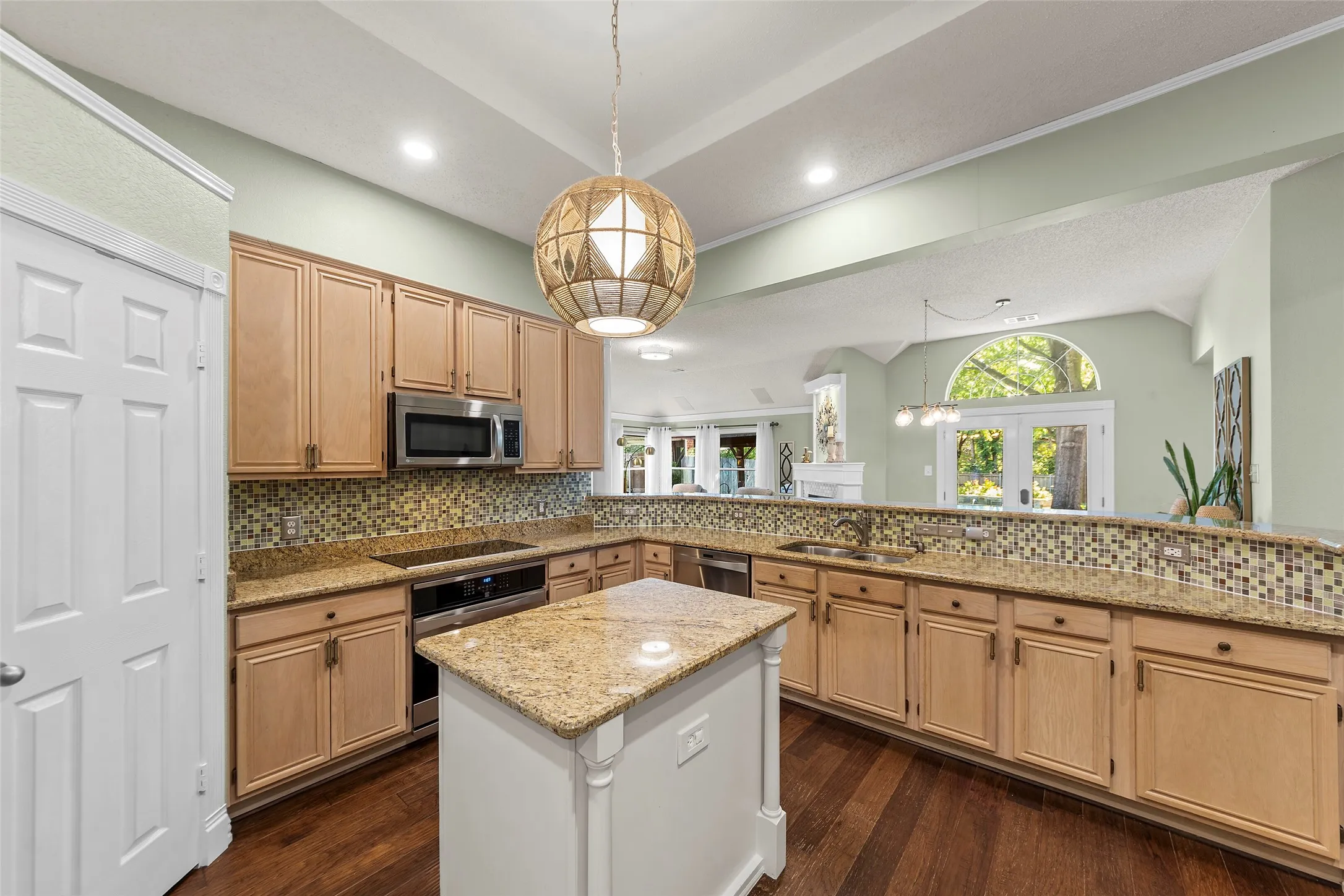 Single Family Residence For Sale in Collin County , 1507 Persimmon Court, Allen, Texas 75002, 4 Bedroom, 2 Bathroom, 2 Garage spaces, 2,669 Sqft, built in 1995, mls#21346278, Real Estate Agent in Allen, Homes For Sale in Collin county, Homes For Sale in Allen, Realtor in Allen Texas, Real Estate Brokerage Independent Realty Texas, Luminita Cordes Realtor