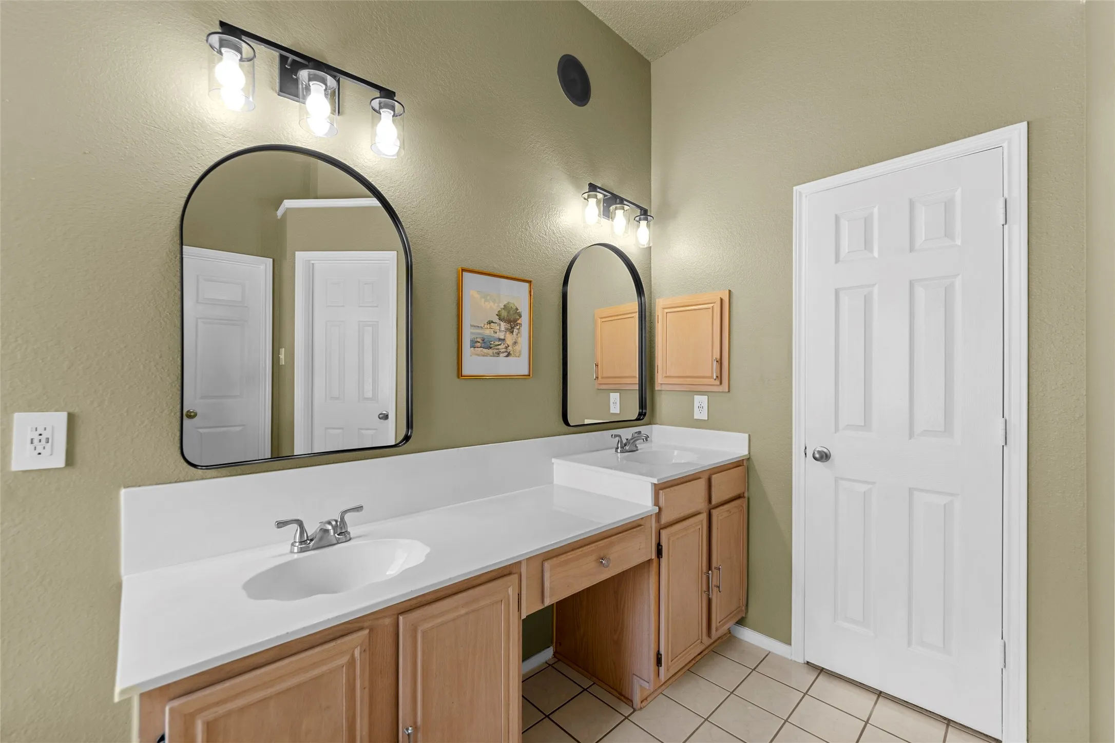 Single Family Residence For Sale in Collin County , 1507 Persimmon Court, Allen, Texas 75002, 4 Bedroom, 2 Bathroom, 2 Garage spaces, 2,669 Sqft, built in 1995, mls#21346278, Real Estate Agent in Allen, Homes For Sale in Collin county, Homes For Sale in Allen, Realtor in Allen Texas, Real Estate Brokerage Independent Realty Texas, Luminita Cordes Realtor