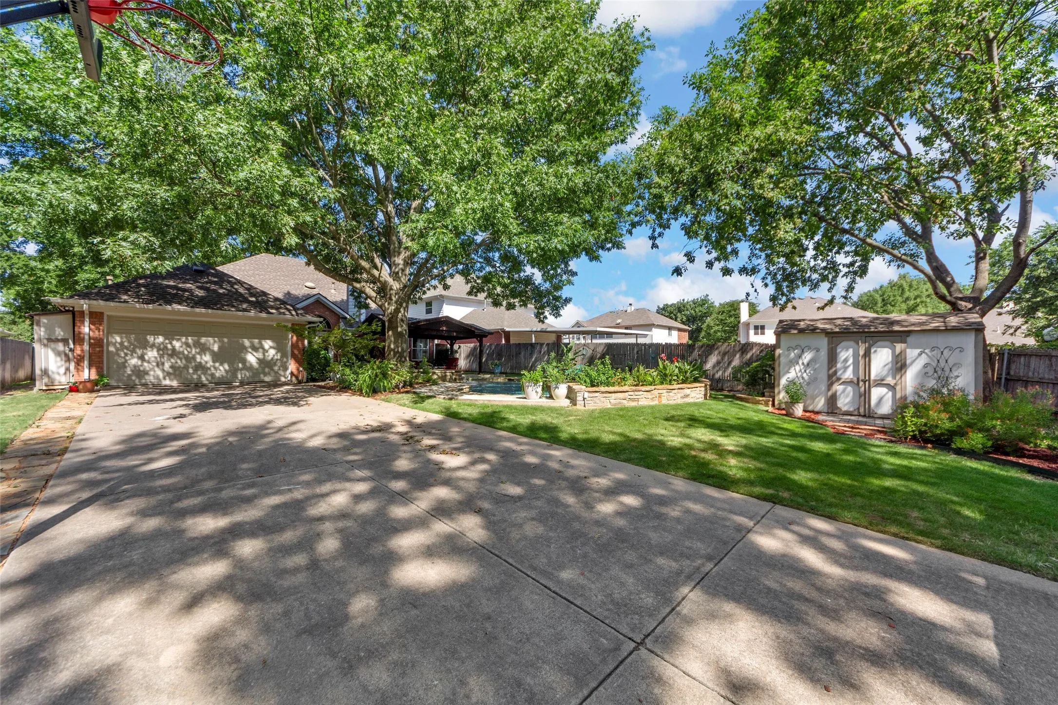 Single Family Residence For Sale in Collin County , 1507 Persimmon Court, Allen, Texas 75002, 4 Bedroom, 2 Bathroom, 2 Garage spaces, 2,669 Sqft, built in 1995, mls#21346278, Real Estate Agent in Allen, Homes For Sale in Collin county, Homes For Sale in Allen, Realtor in Allen Texas, Real Estate Brokerage Independent Realty Texas, Luminita Cordes Realtor