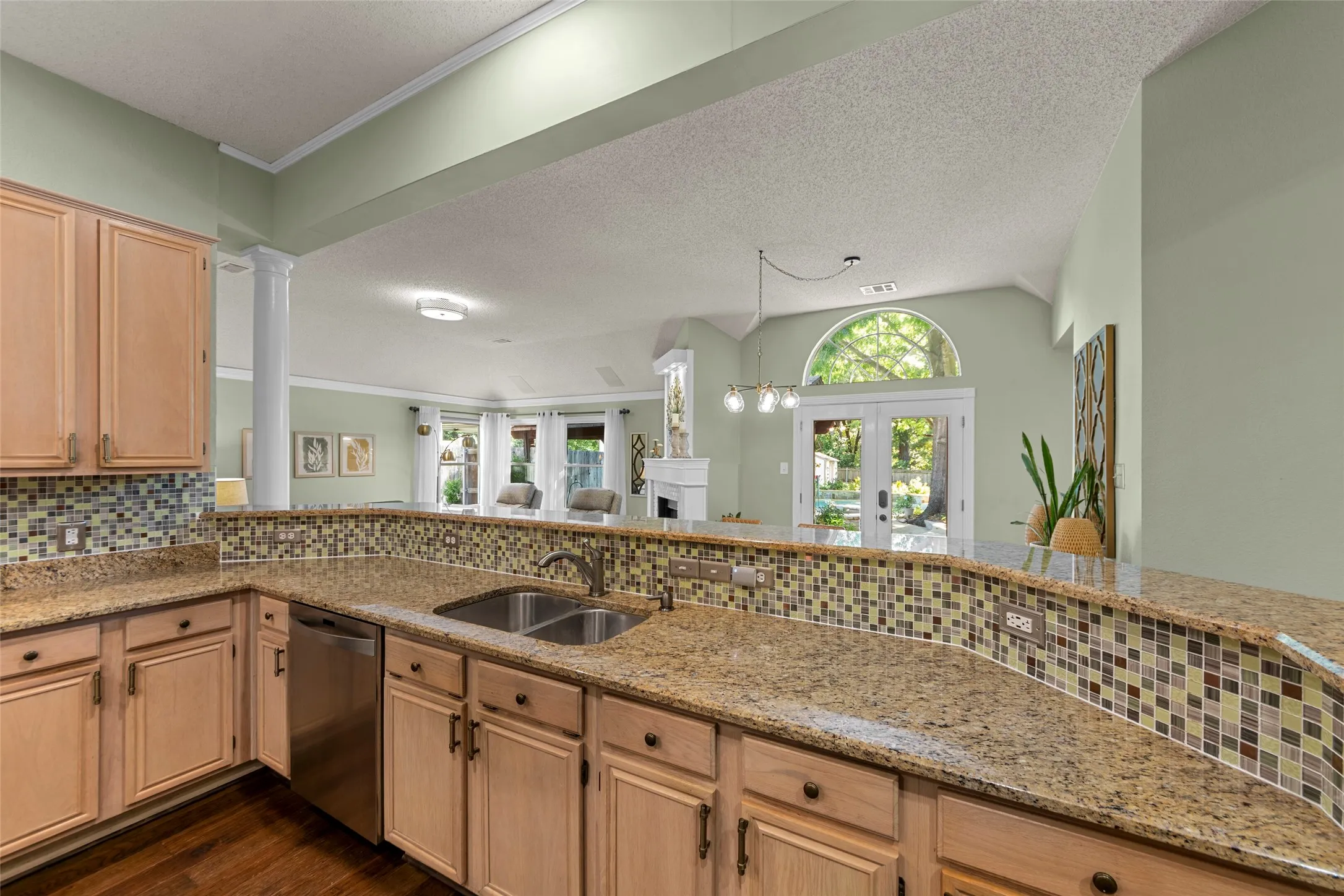 Single Family Residence For Sale in Collin County , 1507 Persimmon Court, Allen, Texas 75002, 4 Bedroom, 2 Bathroom, 2 Garage spaces, 2,669 Sqft, built in 1995, mls#21346278, Real Estate Agent in Allen, Homes For Sale in Collin county, Homes For Sale in Allen, Realtor in Allen Texas, Real Estate Brokerage Independent Realty Texas, Luminita Cordes Realtor