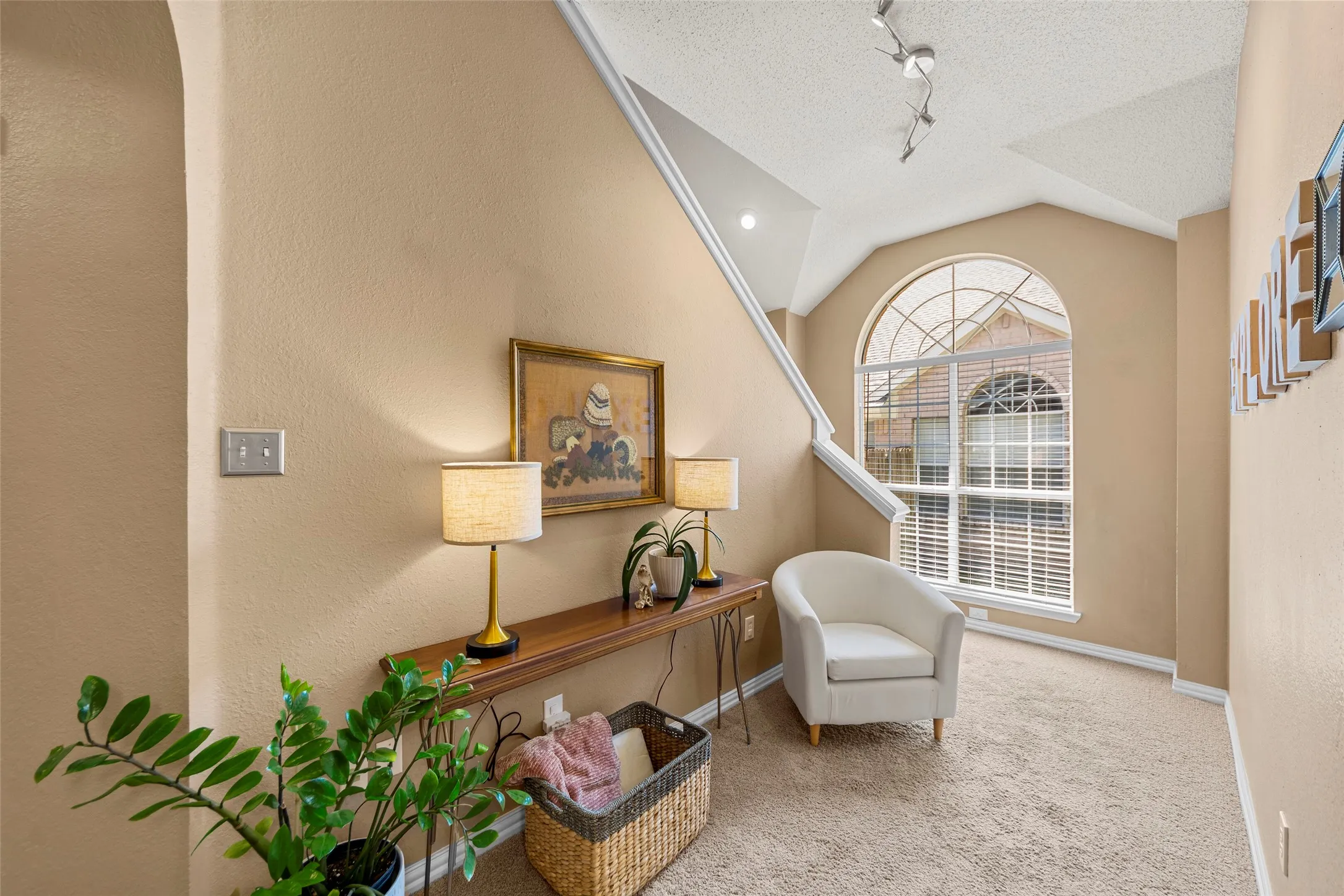 Single Family Residence For Sale in Collin County , 1507 Persimmon Court, Allen, Texas 75002, 4 Bedroom, 2 Bathroom, 2 Garage spaces, 2,669 Sqft, built in 1995, mls#21346278, Real Estate Agent in Allen, Homes For Sale in Collin county, Homes For Sale in Allen, Realtor in Allen Texas, Real Estate Brokerage Independent Realty Texas, Luminita Cordes Realtor