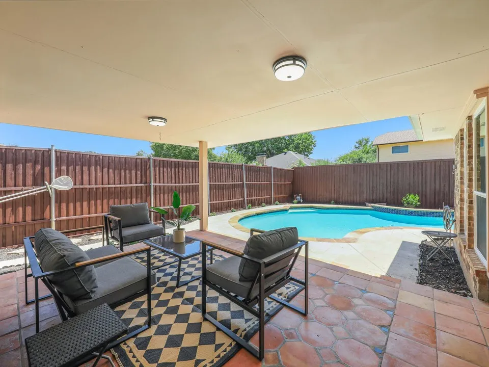 Single Family Residence For Sale in Collin County , 1724 Hearthstone Drive, Plano, Texas 75023, 3 Bedroom, 2 Bathroom, 2 Garage spaces, 1,821 Sqft, built in 1979, mls#21364950, Real Estate Agent in Plano, Homes For Sale in Collin county, Homes For Sale in Plano, Realtor in Plano Texas, Real Estate Brokerage Independent Realty Texas, Luminita Cordes Realtor