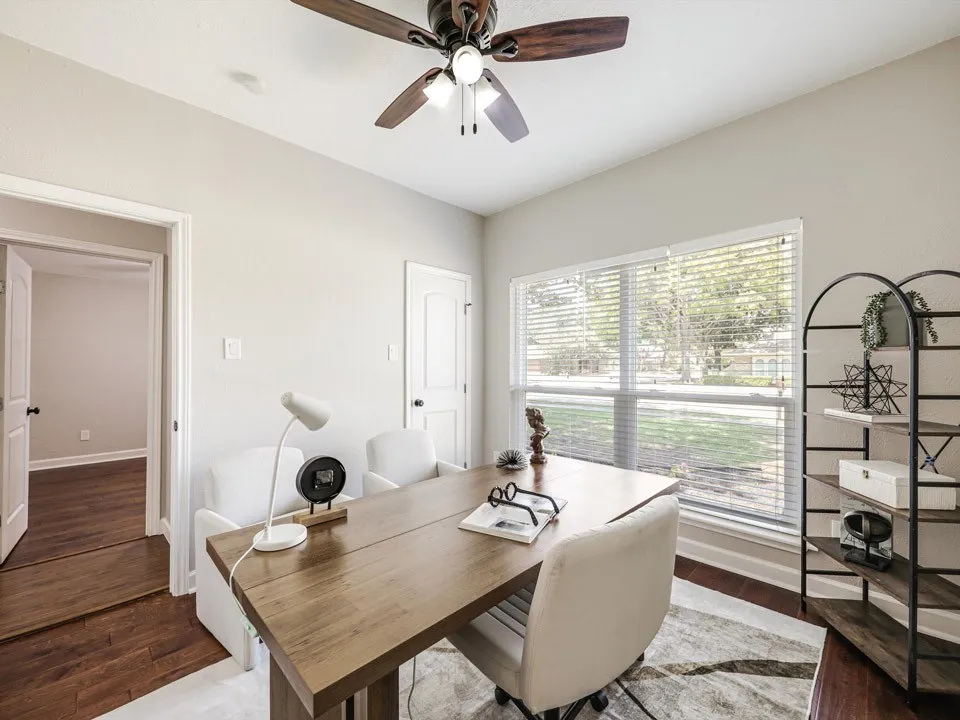 Single Family Residence For Sale in Collin County , 1724 Hearthstone Drive, Plano, Texas 75023, 3 Bedroom, 2 Bathroom, 2 Garage spaces, 1,821 Sqft, built in 1979, mls#21364950, Real Estate Agent in Plano, Homes For Sale in Collin county, Homes For Sale in Plano, Realtor in Plano Texas, Real Estate Brokerage Independent Realty Texas, Luminita Cordes Realtor