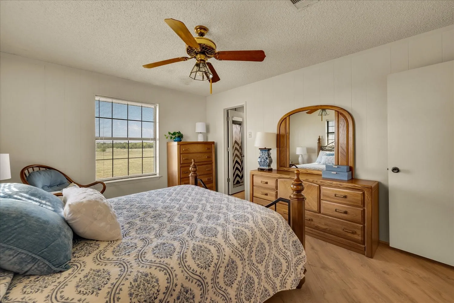 Single Family Residence For Sale in Hunt County , 368 Fm 1566 E, Greenville, Texas 75401, 3 Bedroom, 2 Bathroom, 2 Garage spaces, 1,771 Sqft, built in 1980, Price $425,000, mls#21365424, Real Estate Agent in Greenville, Homes For Sale in Hunt county, Homes For Sale in Greenville, Realtor in Greenville Texas, Real Estate Brokerage Independent Realty Texas, Luminita Cordes Realtor