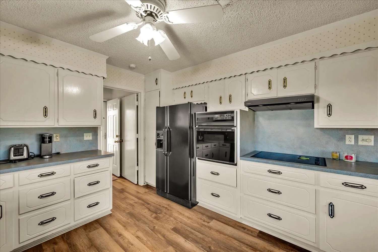 Single Family Residence For Sale in Hunt County , 368 Fm 1566 E, Greenville, Texas 75401, 3 Bedroom, 2 Bathroom, 2 Garage spaces, 1,771 Sqft, built in 1980, Price $425,000, mls#21365424, Real Estate Agent in Greenville, Homes For Sale in Hunt county, Homes For Sale in Greenville, Realtor in Greenville Texas, Real Estate Brokerage Independent Realty Texas, Luminita Cordes Realtor