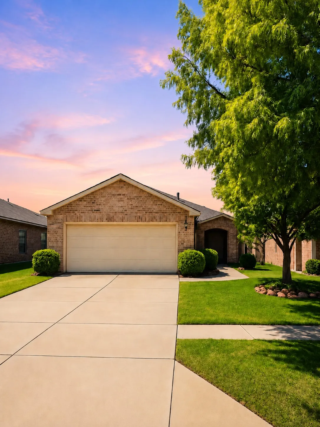 Single Family Residence For Sale in Denton County , 7759 Vistoso Drive, Frisco, Texas 75036, 3 Bedroom, 2 Bathroom, 2 Garage spaces, 1,467 Sqft, built in 2011, mls#21361660, Real Estate Agent in Frisco, Homes For Sale in Denton county, Homes For Sale in Frisco, Realtor in Frisco Texas, Real Estate Brokerage Independent Realty Texas, Luminita Cordes Realtor