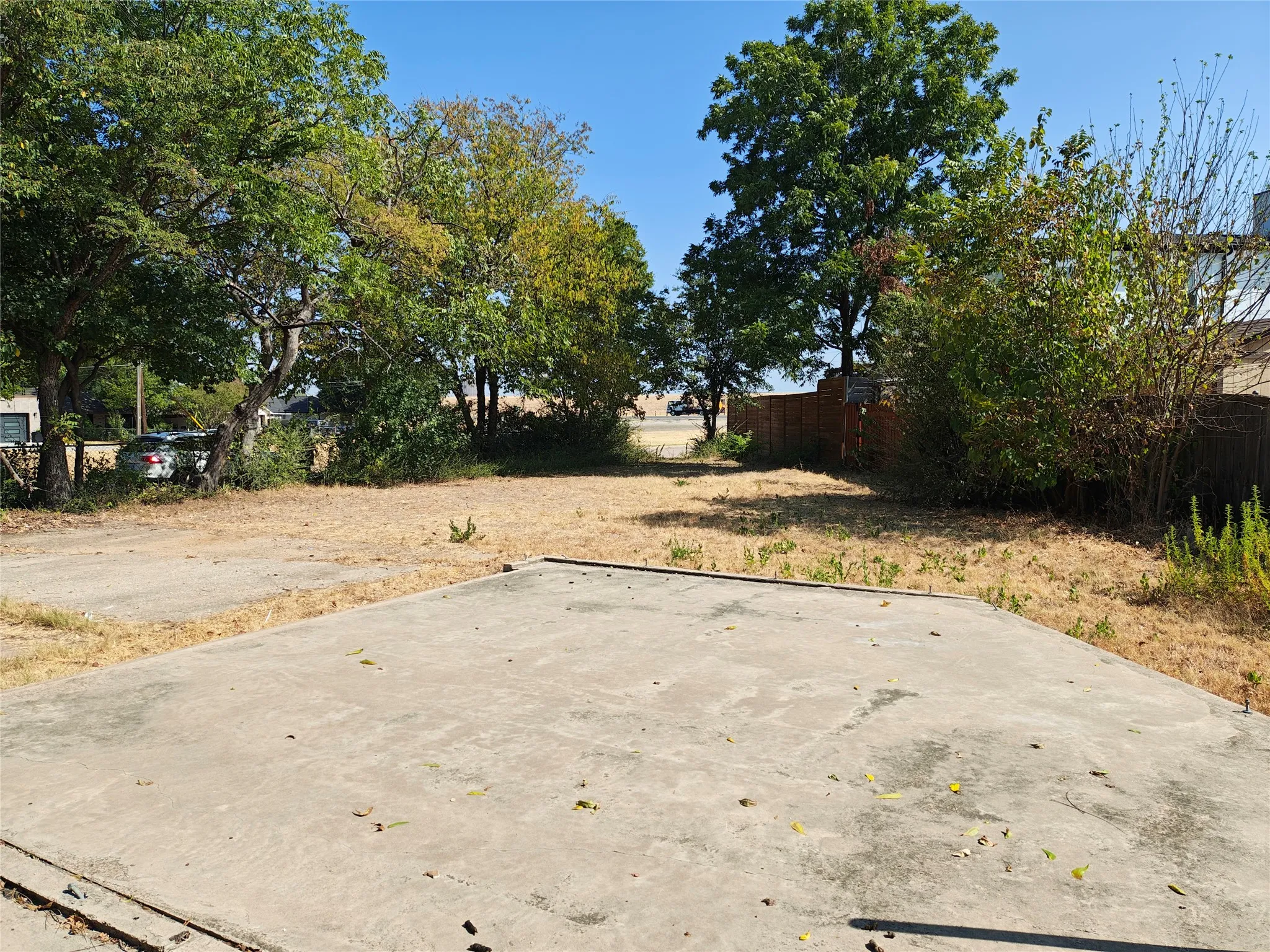 Single Family Residence For Sale in Dallas County , 3338 Coronet Boulevard, Dallas, Texas 75212, 3 Bedroom, 1 Bathroom, Garage spaces, 1,116 Sqft, built in 1950, mls#21364185, Real Estate Agent in Dallas, Homes For Sale in Dallas county, Homes For Sale in Dallas, Realtor in Dallas Texas, Real Estate Brokerage Independent Realty Texas, Luminita Cordes Realtor
