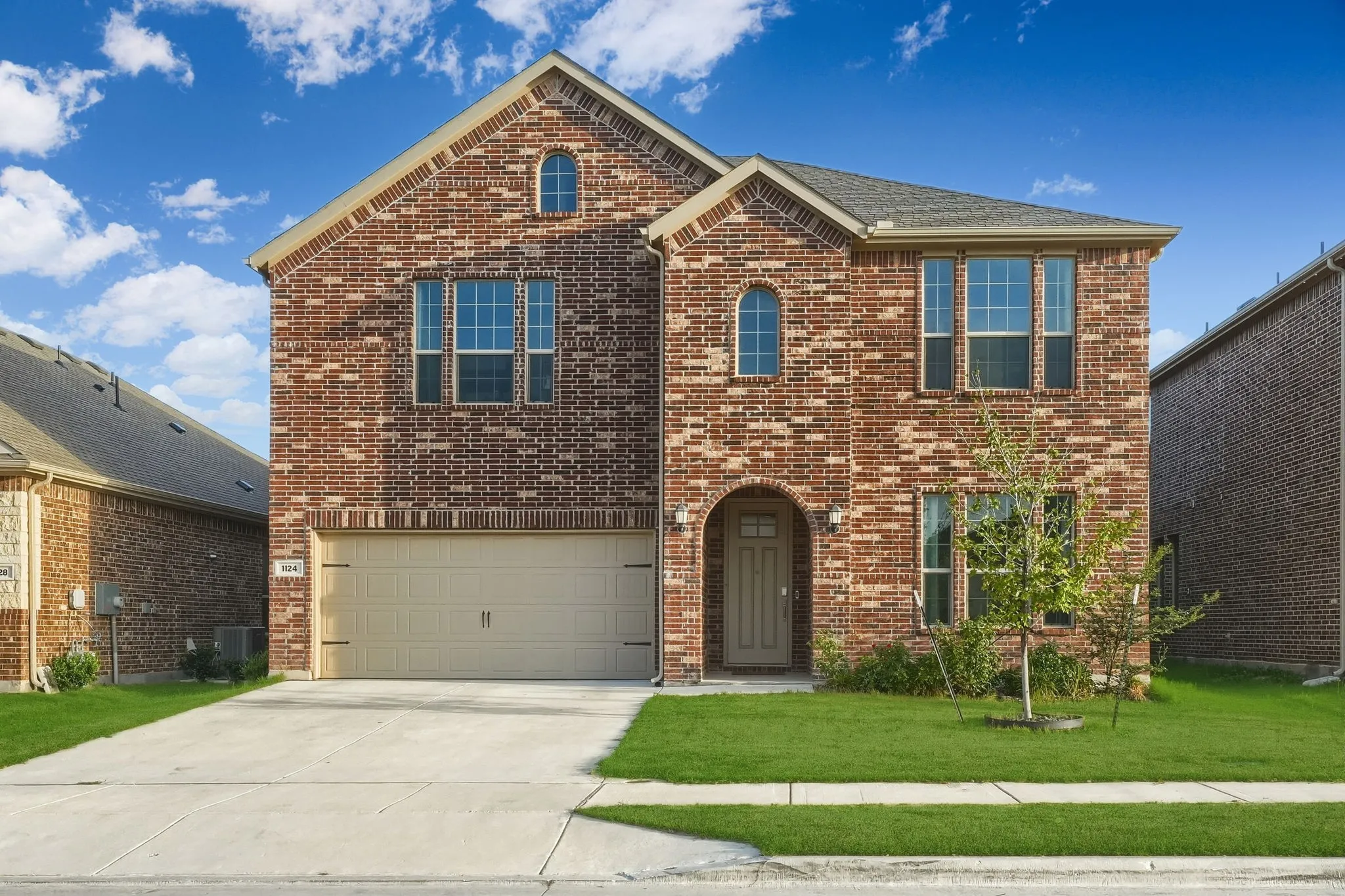 Single Family Residence For Rent in Denton County , 1124 Water Canna Drive, Justin, Texas 76247, 5 Bedroom, 5 Bathroom, 2 Garage spaces, 3,398 Sqft, built in 2024, mls#21365457, Real Estate Agent in Justin, Homes For Rent in Denton county, Homes For Rent in Justin, Realtor in Justin Texas, Real Estate Brokerage Independent Realty Texas, Luminita Cordes Realtor