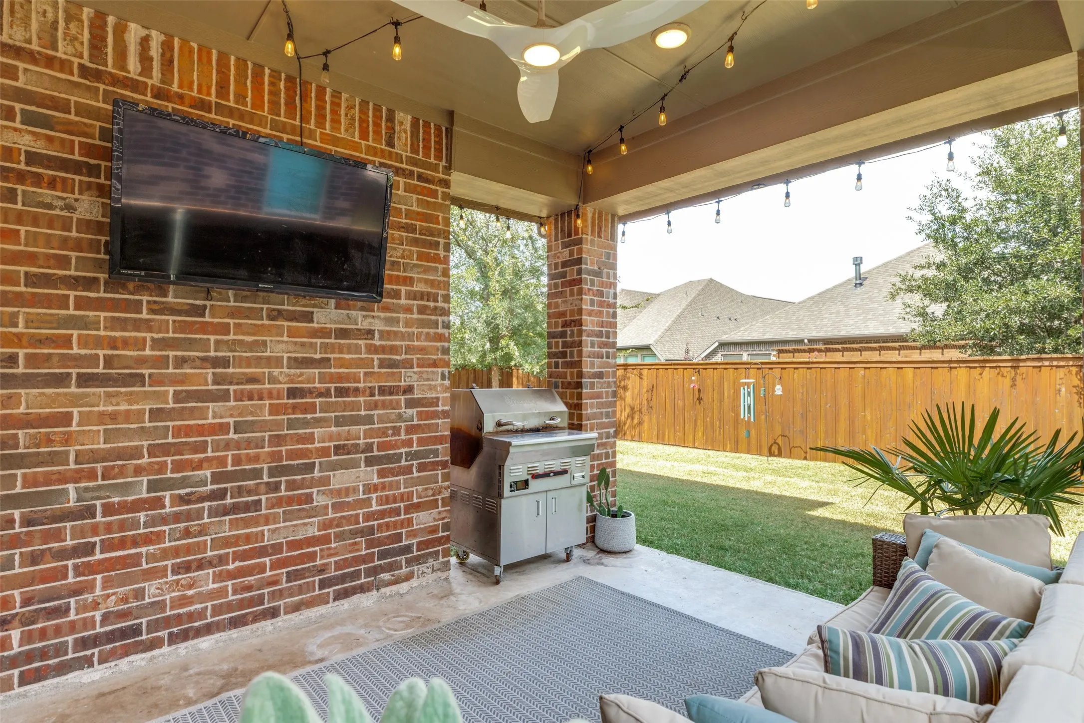 Single Family Residence For Sale in Collin County , 8620 Backwater Bay Cove, Mc Kinney, Texas 75071, 4 Bedroom, 3 Bathroom, 2 Garage spaces, 3,025 Sqft, built in 2019, mls#21364504, Real Estate Agent in Mc Kinney, Homes For Sale in Collin county, Homes For Sale in Mc Kinney, Realtor in Mc Kinney Texas, Real Estate Brokerage Independent Realty Texas, Luminita Cordes Realtor