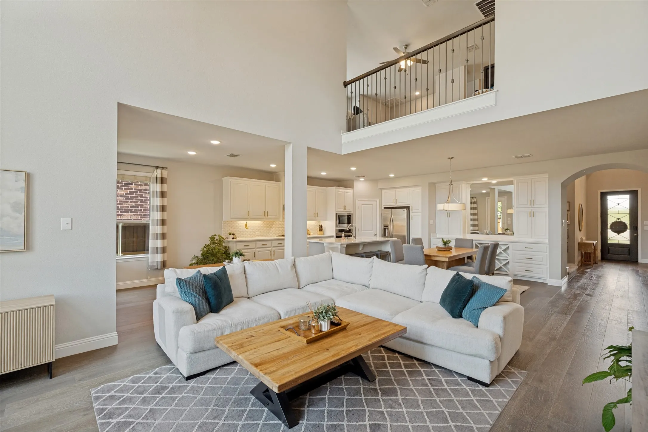 Single Family Residence For Sale in Collin County , 8620 Backwater Bay Cove, Mc Kinney, Texas 75071, 4 Bedroom, 3 Bathroom, 2 Garage spaces, 3,025 Sqft, built in 2019, mls#21364504, Real Estate Agent in Mc Kinney, Homes For Sale in Collin county, Homes For Sale in Mc Kinney, Realtor in Mc Kinney Texas, Real Estate Brokerage Independent Realty Texas, Luminita Cordes Realtor