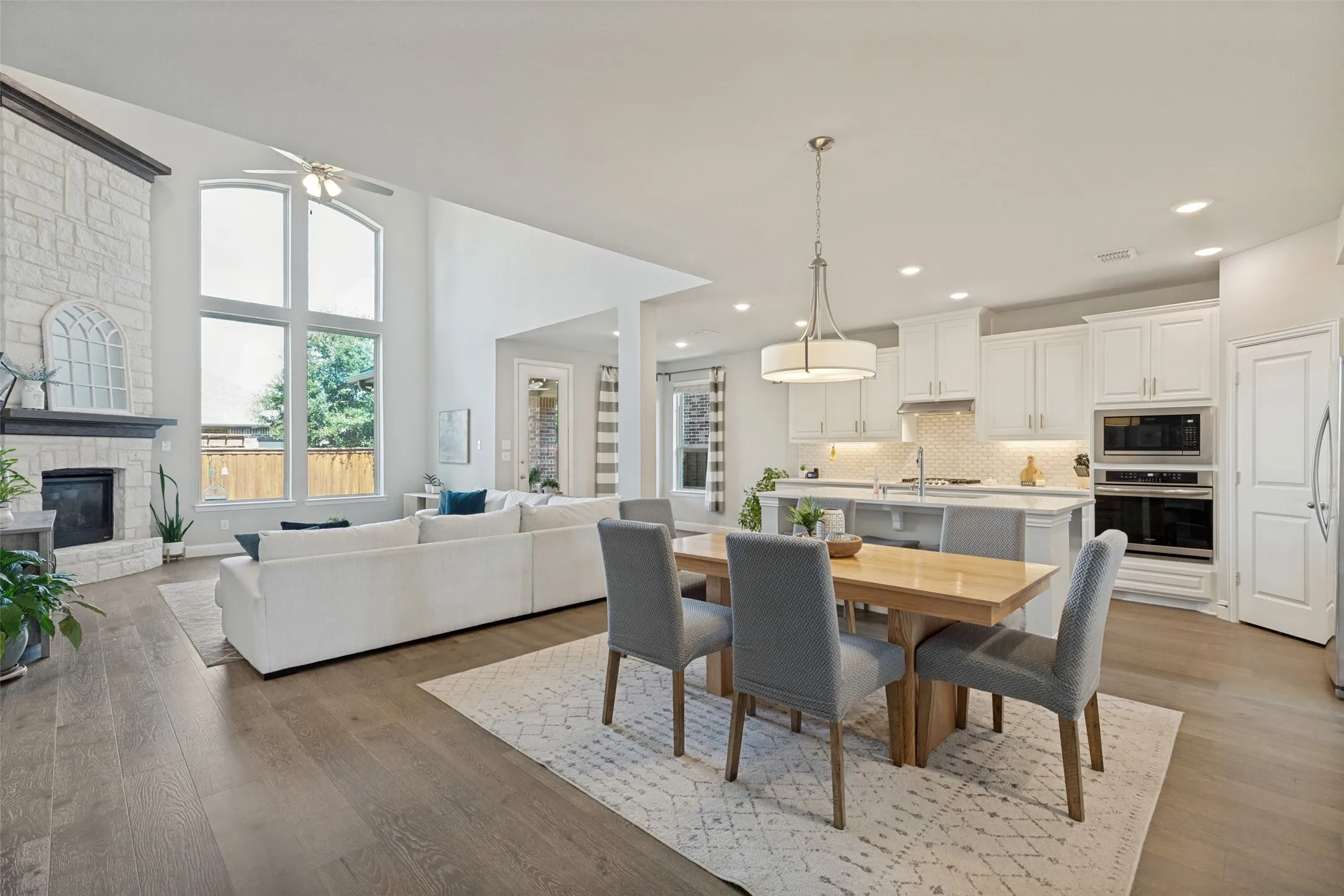 Single Family Residence For Sale in Collin County , 8620 Backwater Bay Cove, Mc Kinney, Texas 75071, 4 Bedroom, 3 Bathroom, 2 Garage spaces, 3,025 Sqft, built in 2019, mls#21364504, Real Estate Agent in Mc Kinney, Homes For Sale in Collin county, Homes For Sale in Mc Kinney, Realtor in Mc Kinney Texas, Real Estate Brokerage Independent Realty Texas, Luminita Cordes Realtor