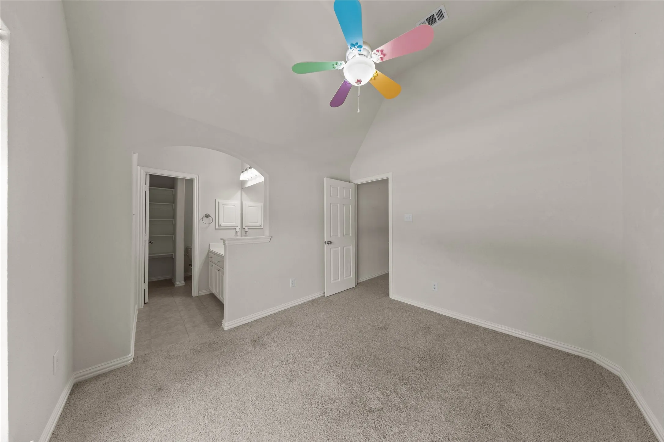 Single Family Residence For Sale in Collin County , 1615 Thornberry Drive, Wylie, Texas 75098, 4 Bedroom, 4 Bathroom, 2 Garage spaces, 3,584 Sqft, built in 2009, mls#21364803, Real Estate Agent in Wylie, Homes For Sale in Collin county, Homes For Sale in Wylie, Realtor in Wylie Texas, Real Estate Brokerage Independent Realty Texas, Luminita Cordes Realtor