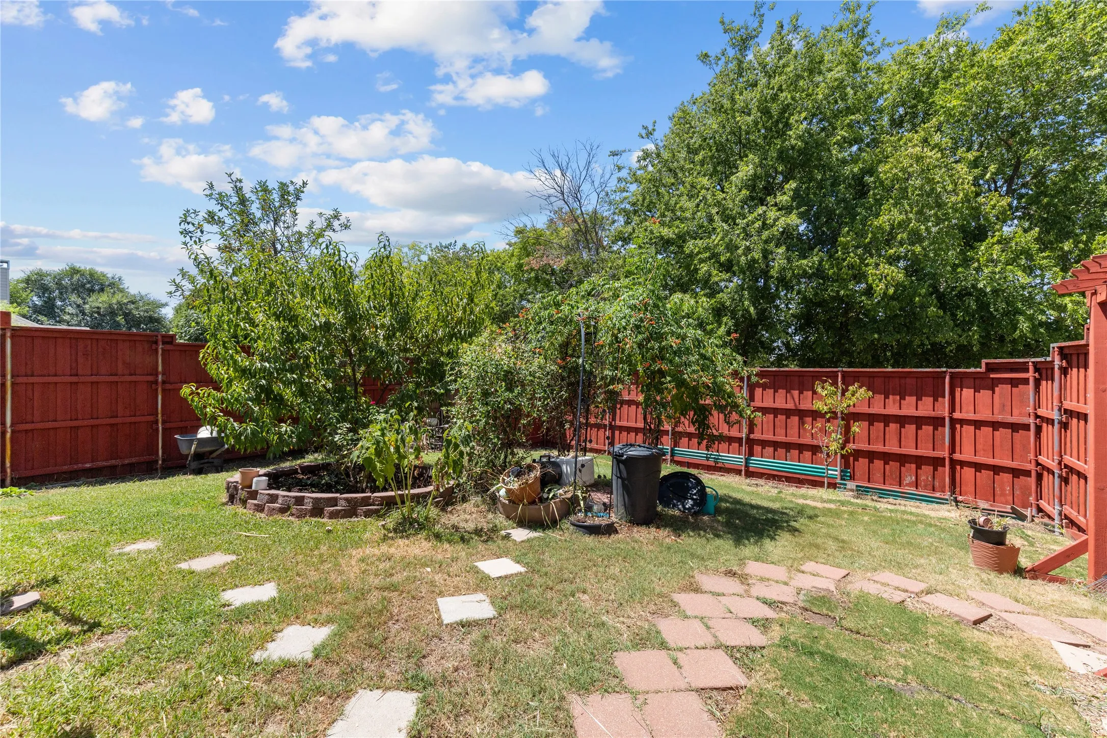 Single Family Residence For Sale in Collin County , 1615 Thornberry Drive, Wylie, Texas 75098, 4 Bedroom, 4 Bathroom, 2 Garage spaces, 3,584 Sqft, built in 2009, mls#21364803, Real Estate Agent in Wylie, Homes For Sale in Collin county, Homes For Sale in Wylie, Realtor in Wylie Texas, Real Estate Brokerage Independent Realty Texas, Luminita Cordes Realtor