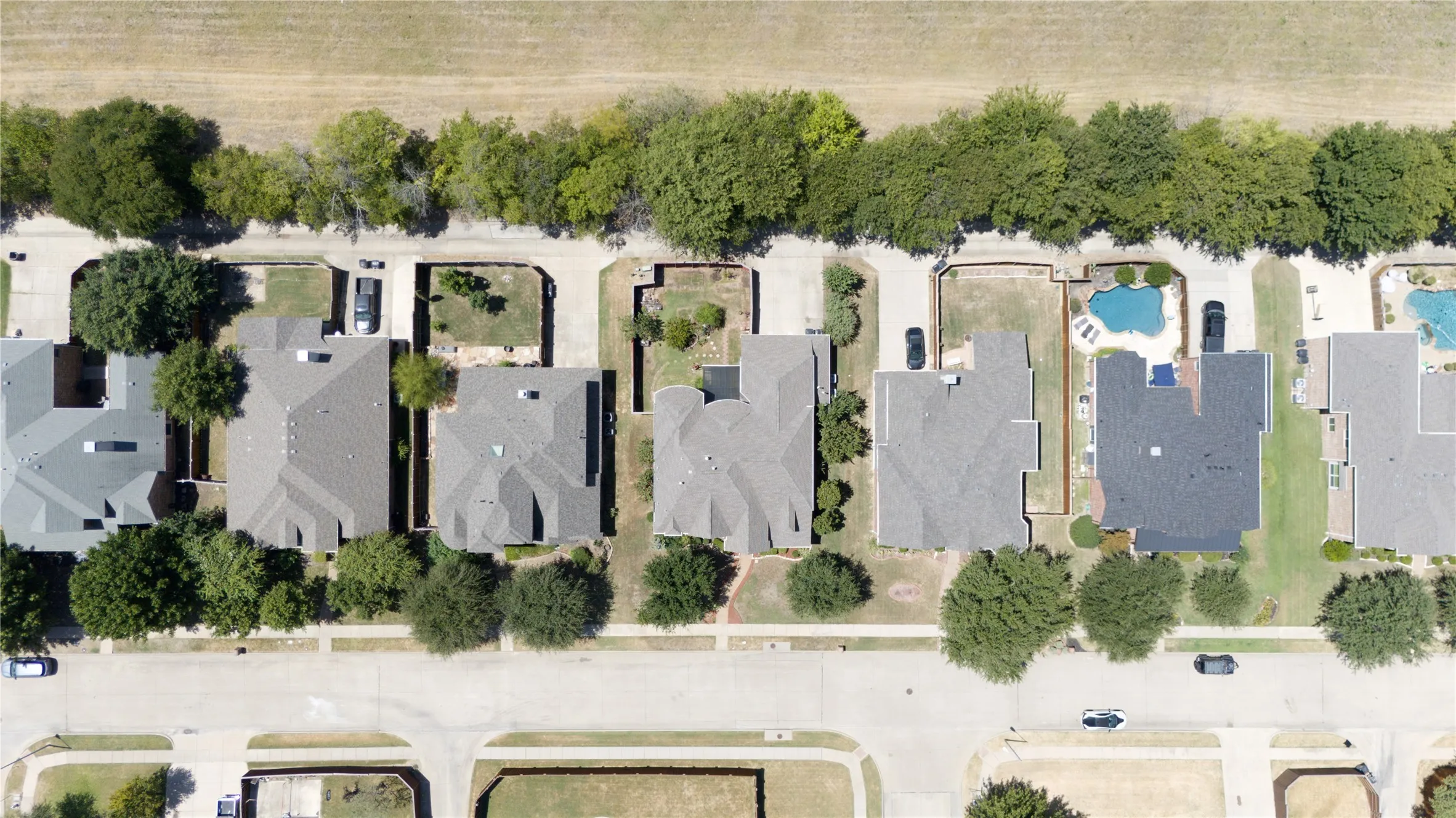 Single Family Residence For Sale in Collin County , 1615 Thornberry Drive, Wylie, Texas 75098, 4 Bedroom, 4 Bathroom, 2 Garage spaces, 3,584 Sqft, built in 2009, mls#21364803, Real Estate Agent in Wylie, Homes For Sale in Collin county, Homes For Sale in Wylie, Realtor in Wylie Texas, Real Estate Brokerage Independent Realty Texas, Luminita Cordes Realtor