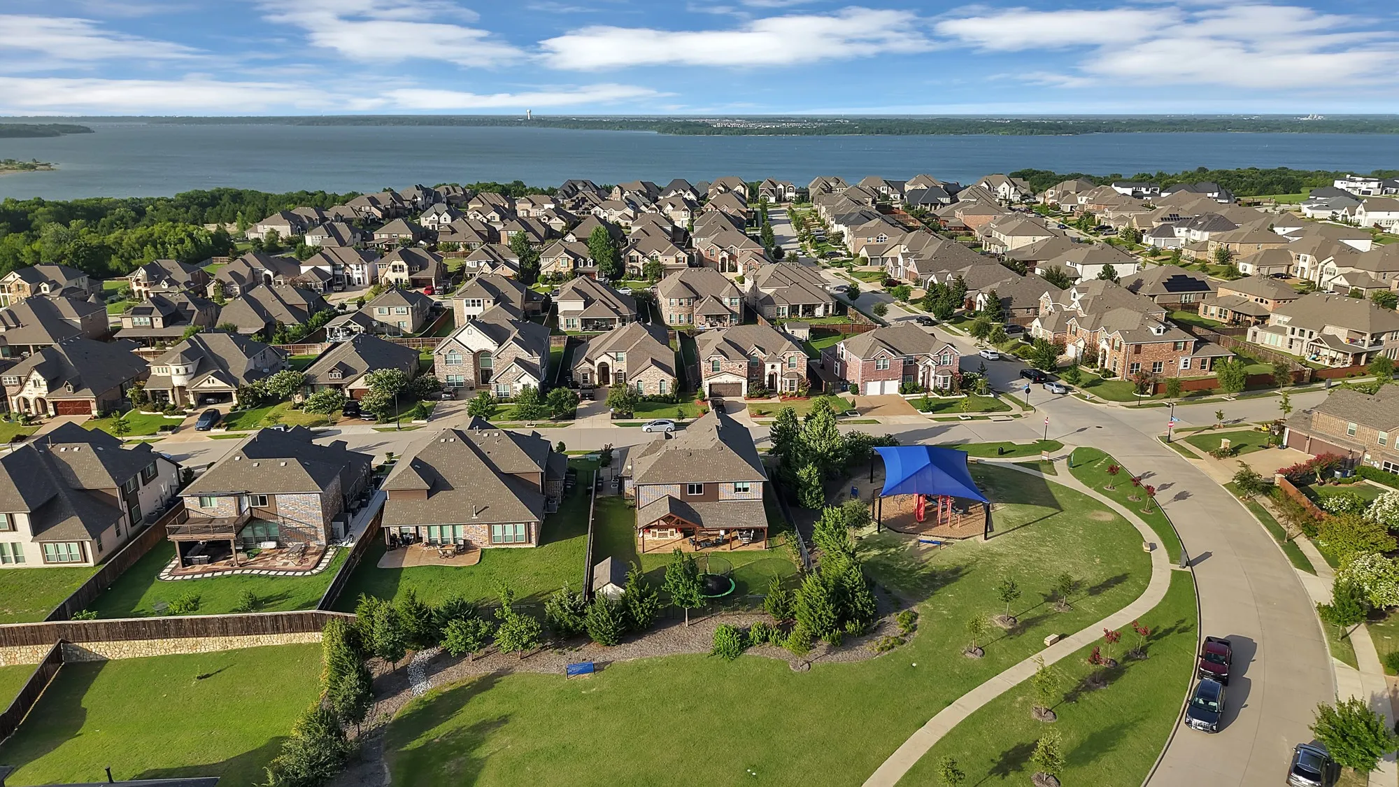 Single Family Residence For Sale in Collin County , 1330 Lantern Faith Drive, Wylie, Texas 75098, 4 Bedroom, 3 Bathroom, 2 Garage spaces, 3,034 Sqft, built in 2017, mls#21364264, Real Estate Agent in Wylie, Homes For Sale in Collin county, Homes For Sale in Wylie, Realtor in Wylie Texas, Real Estate Brokerage Independent Realty Texas, Luminita Cordes Realtor