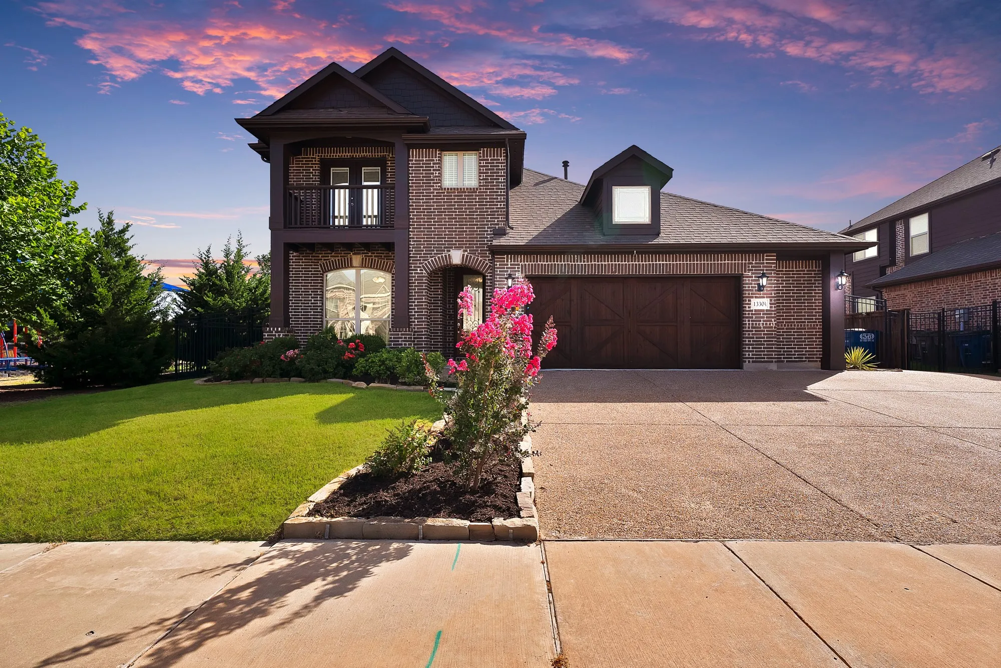 Single Family Residence For Sale in Collin County , 1330 Lantern Faith Drive, Wylie, Texas 75098, 4 Bedroom, 3 Bathroom, 2 Garage spaces, 3,034 Sqft, built in 2017, mls#21364264, Real Estate Agent in Wylie, Homes For Sale in Collin county, Homes For Sale in Wylie, Realtor in Wylie Texas, Real Estate Brokerage Independent Realty Texas, Luminita Cordes Realtor