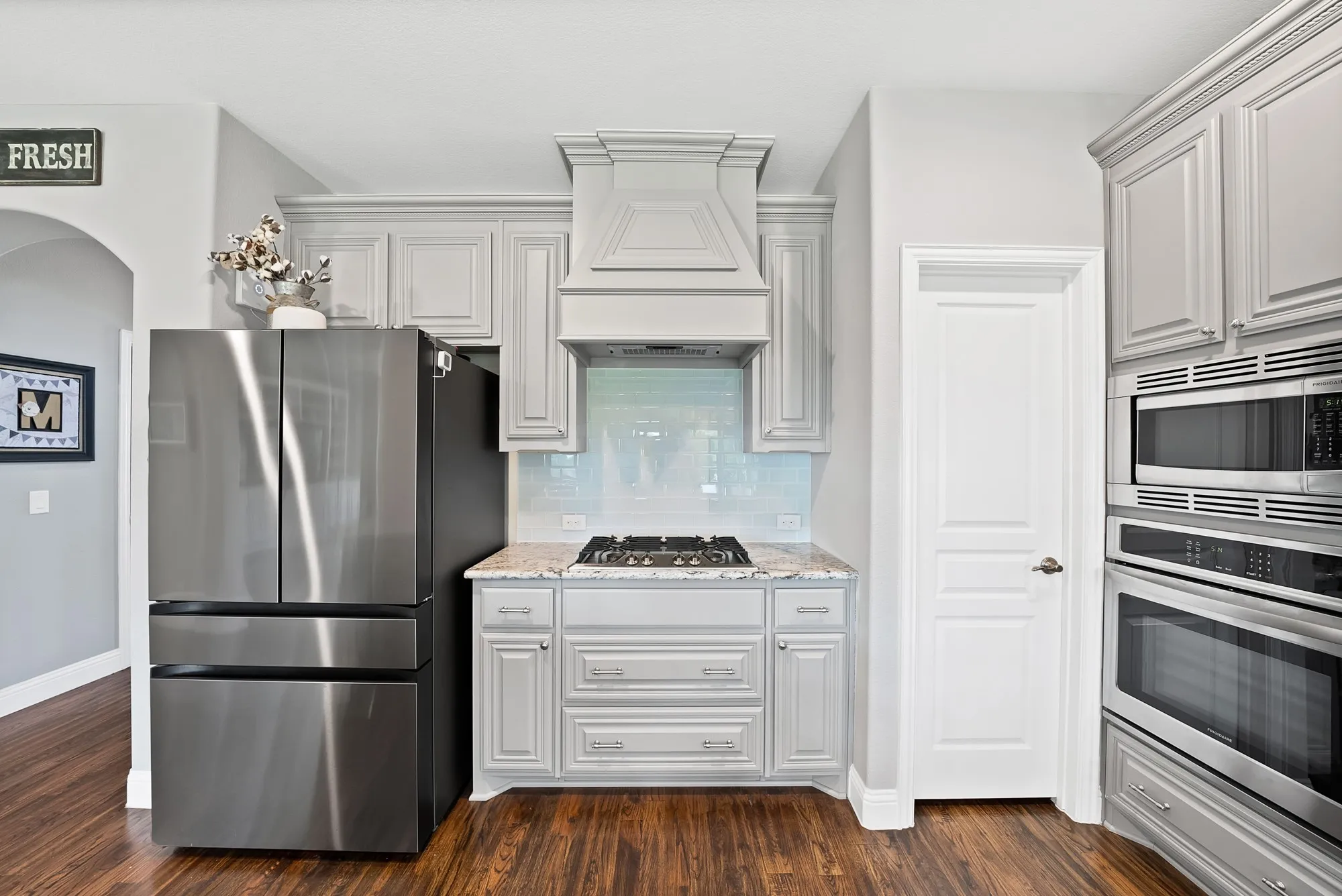 Single Family Residence For Sale in Collin County , 1330 Lantern Faith Drive, Wylie, Texas 75098, 4 Bedroom, 3 Bathroom, 2 Garage spaces, 3,034 Sqft, built in 2017, mls#21364264, Real Estate Agent in Wylie, Homes For Sale in Collin county, Homes For Sale in Wylie, Realtor in Wylie Texas, Real Estate Brokerage Independent Realty Texas, Luminita Cordes Realtor