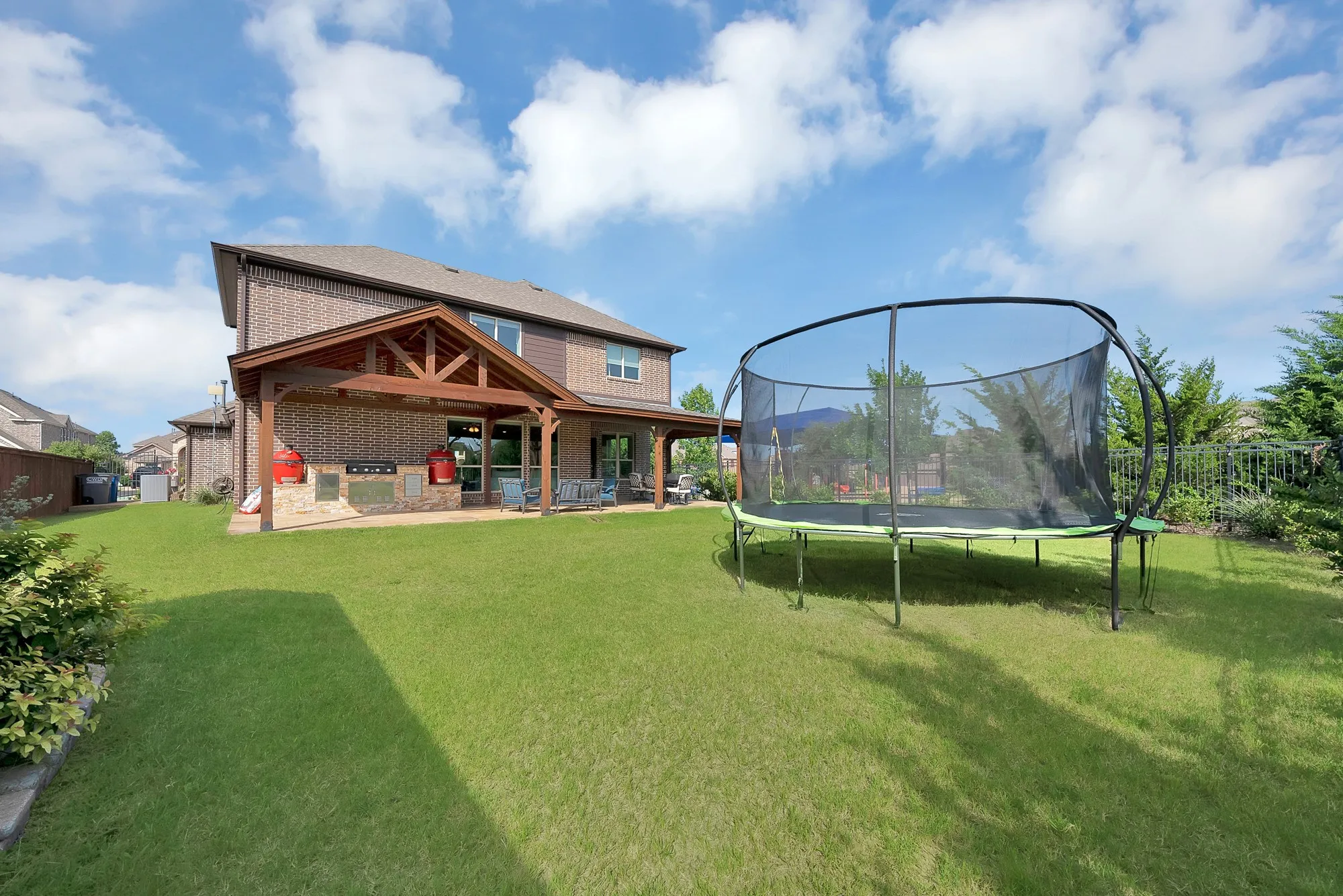 Single Family Residence For Sale in Collin County , 1330 Lantern Faith Drive, Wylie, Texas 75098, 4 Bedroom, 3 Bathroom, 2 Garage spaces, 3,034 Sqft, built in 2017, mls#21364264, Real Estate Agent in Wylie, Homes For Sale in Collin county, Homes For Sale in Wylie, Realtor in Wylie Texas, Real Estate Brokerage Independent Realty Texas, Luminita Cordes Realtor