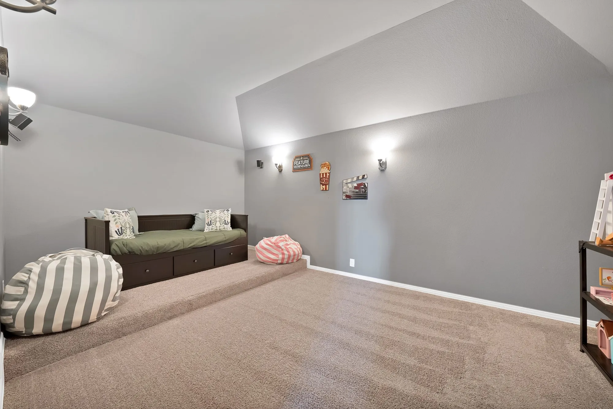 Single Family Residence For Sale in Collin County , 1330 Lantern Faith Drive, Wylie, Texas 75098, 4 Bedroom, 3 Bathroom, 2 Garage spaces, 3,034 Sqft, built in 2017, mls#21364264, Real Estate Agent in Wylie, Homes For Sale in Collin county, Homes For Sale in Wylie, Realtor in Wylie Texas, Real Estate Brokerage Independent Realty Texas, Luminita Cordes Realtor
