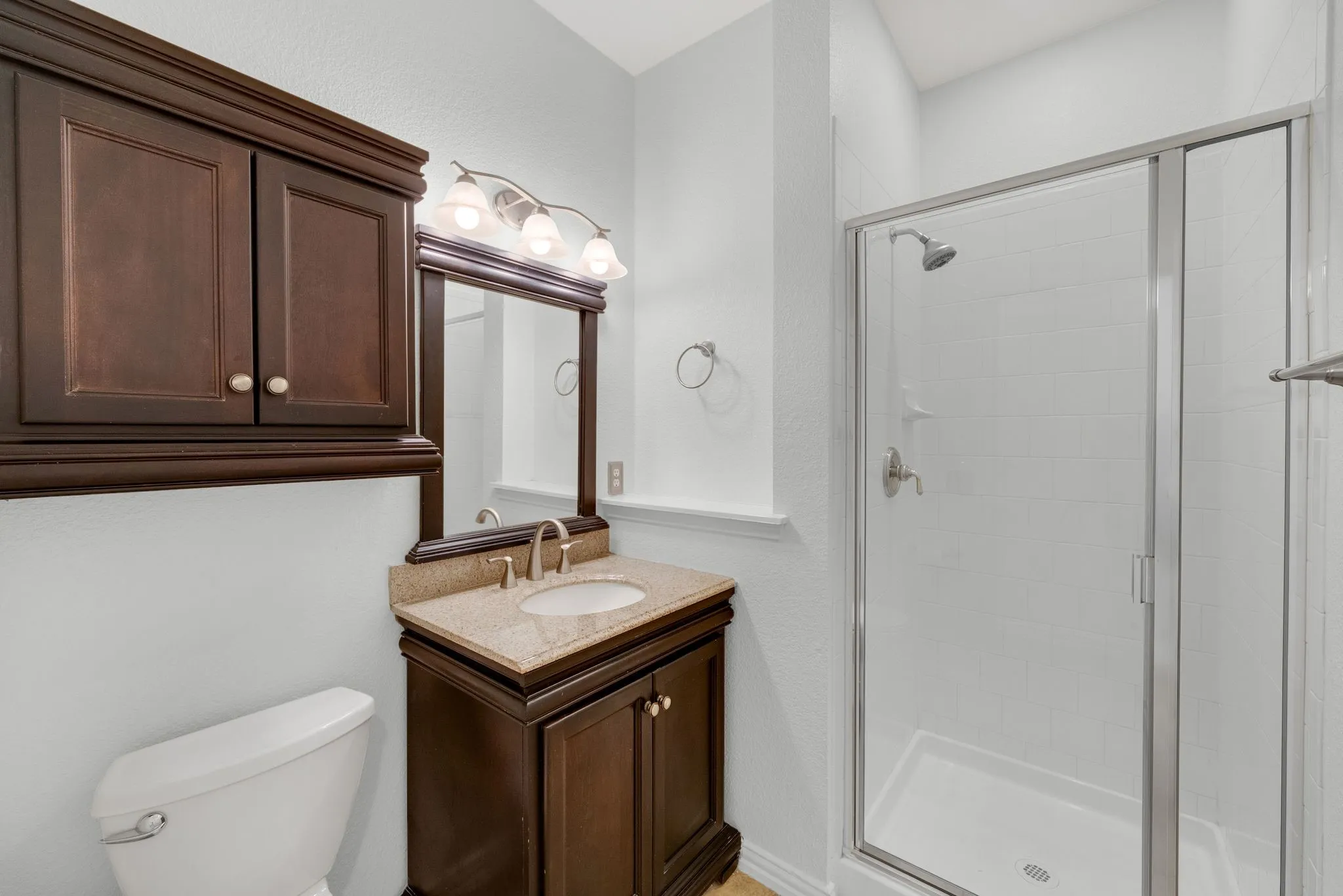 Single Family Residence For Sale in Denton County , 11070 Sonterra Lane, Frisco, Texas 75033, 5 Bedroom, 4 Bathroom, 3 Garage spaces, 3,449 Sqft, built in 2004, mls#21364257, Real Estate Agent in Frisco, Homes For Sale in Denton county, Homes For Sale in Frisco, Realtor in Frisco Texas, Real Estate Brokerage Independent Realty Texas, Luminita Cordes Realtor