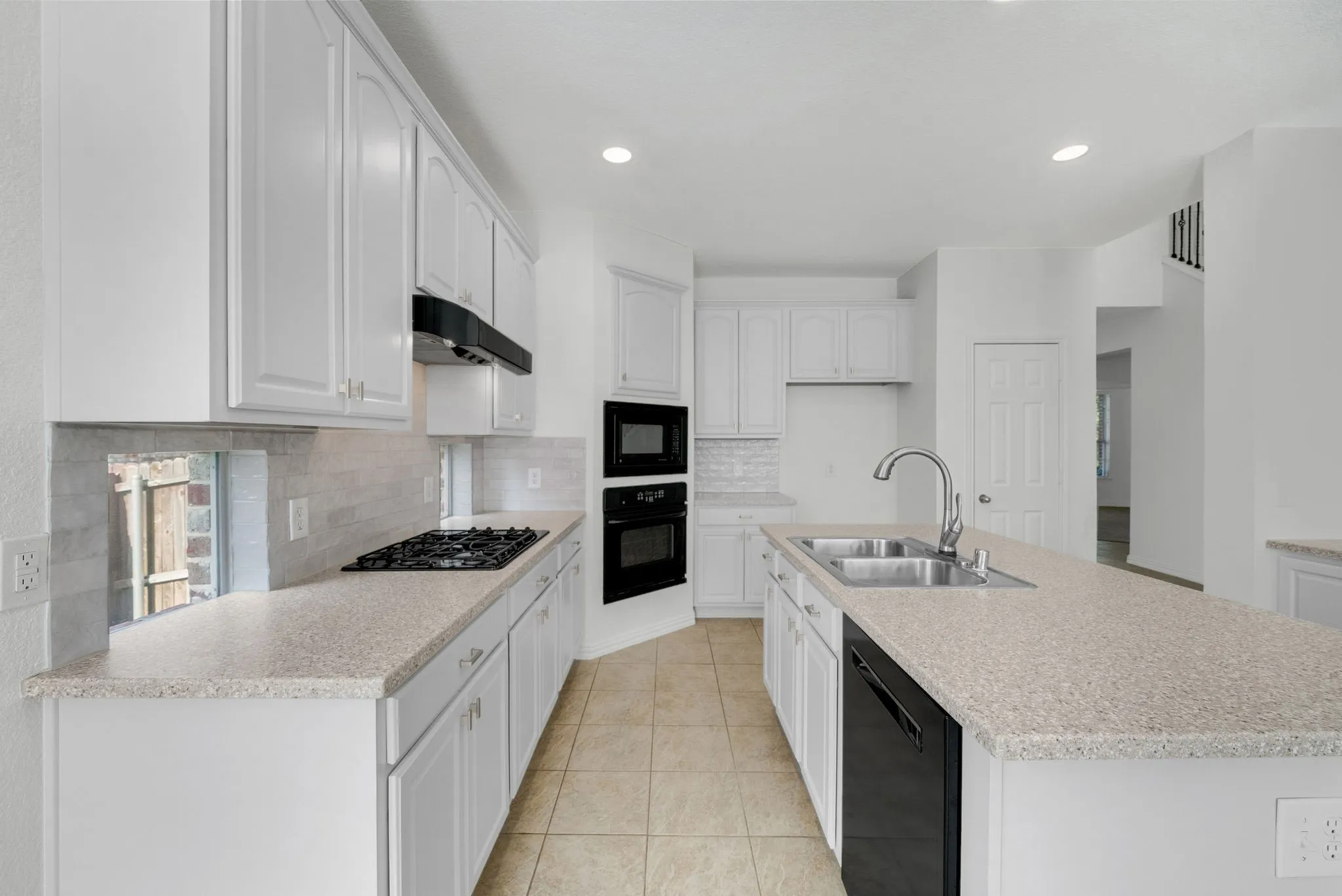 Single Family Residence For Sale in Denton County , 11070 Sonterra Lane, Frisco, Texas 75033, 5 Bedroom, 4 Bathroom, 3 Garage spaces, 3,449 Sqft, built in 2004, mls#21364257, Real Estate Agent in Frisco, Homes For Sale in Denton county, Homes For Sale in Frisco, Realtor in Frisco Texas, Real Estate Brokerage Independent Realty Texas, Luminita Cordes Realtor