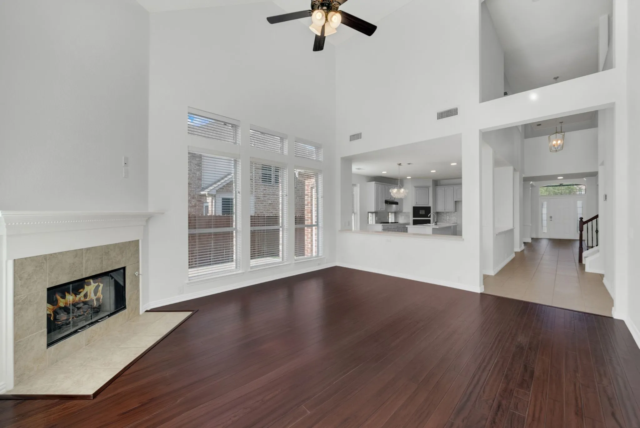 Single Family Residence For Sale in Denton County , 11070 Sonterra Lane, Frisco, Texas 75033, 5 Bedroom, 4 Bathroom, 3 Garage spaces, 3,449 Sqft, built in 2004, mls#21364257, Real Estate Agent in Frisco, Homes For Sale in Denton county, Homes For Sale in Frisco, Realtor in Frisco Texas, Real Estate Brokerage Independent Realty Texas, Luminita Cordes Realtor