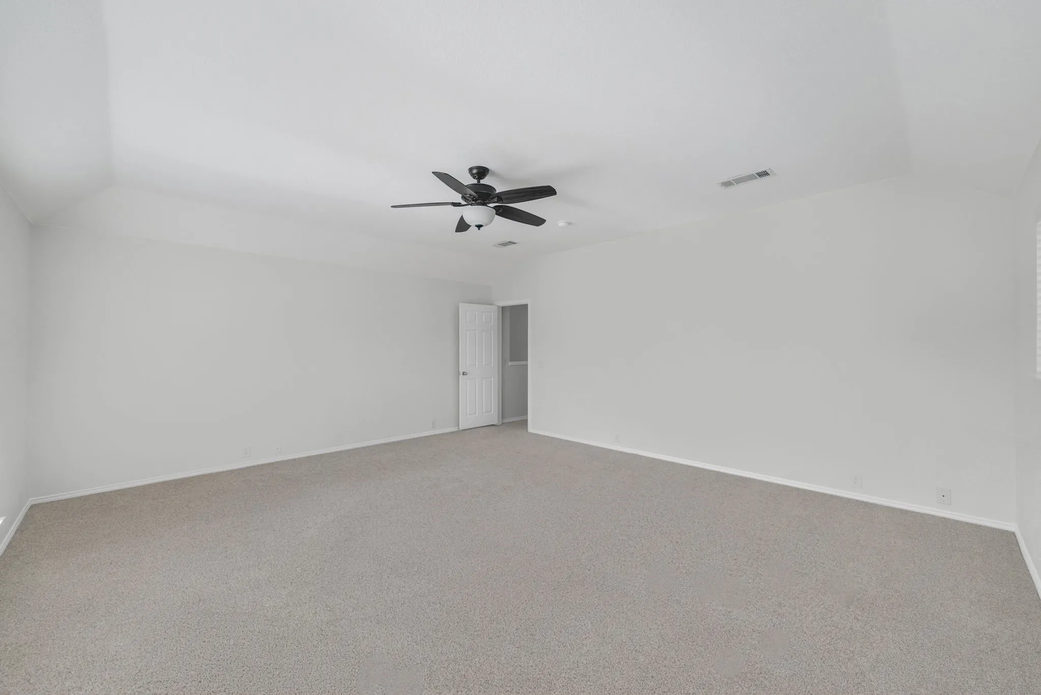 Single Family Residence For Sale in Denton County , 11070 Sonterra Lane, Frisco, Texas 75033, 5 Bedroom, 4 Bathroom, 3 Garage spaces, 3,449 Sqft, built in 2004, mls#21364257, Real Estate Agent in Frisco, Homes For Sale in Denton county, Homes For Sale in Frisco, Realtor in Frisco Texas, Real Estate Brokerage Independent Realty Texas, Luminita Cordes Realtor